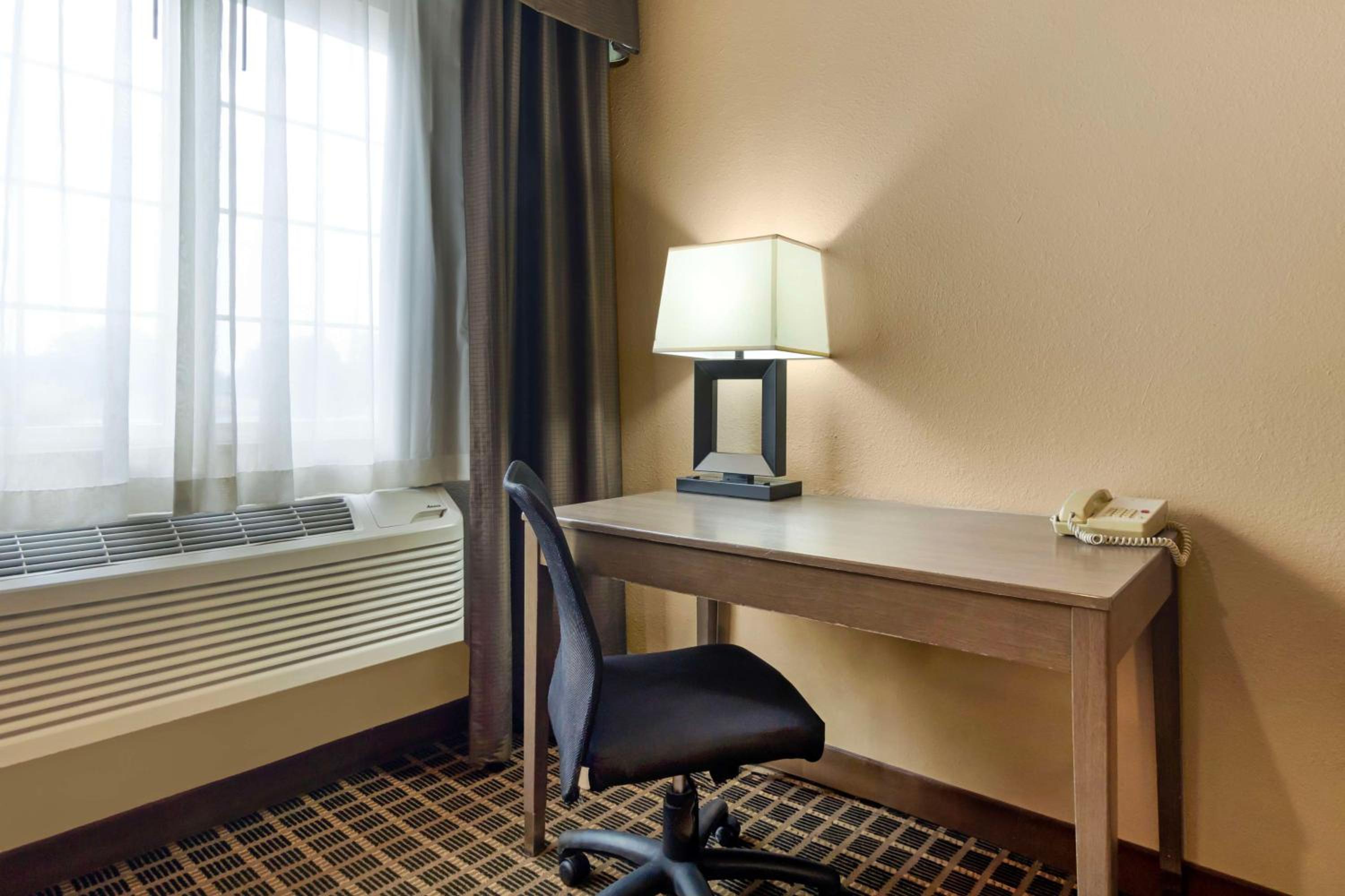 Mini Suite with Two Queen Beds - Non-Smoking