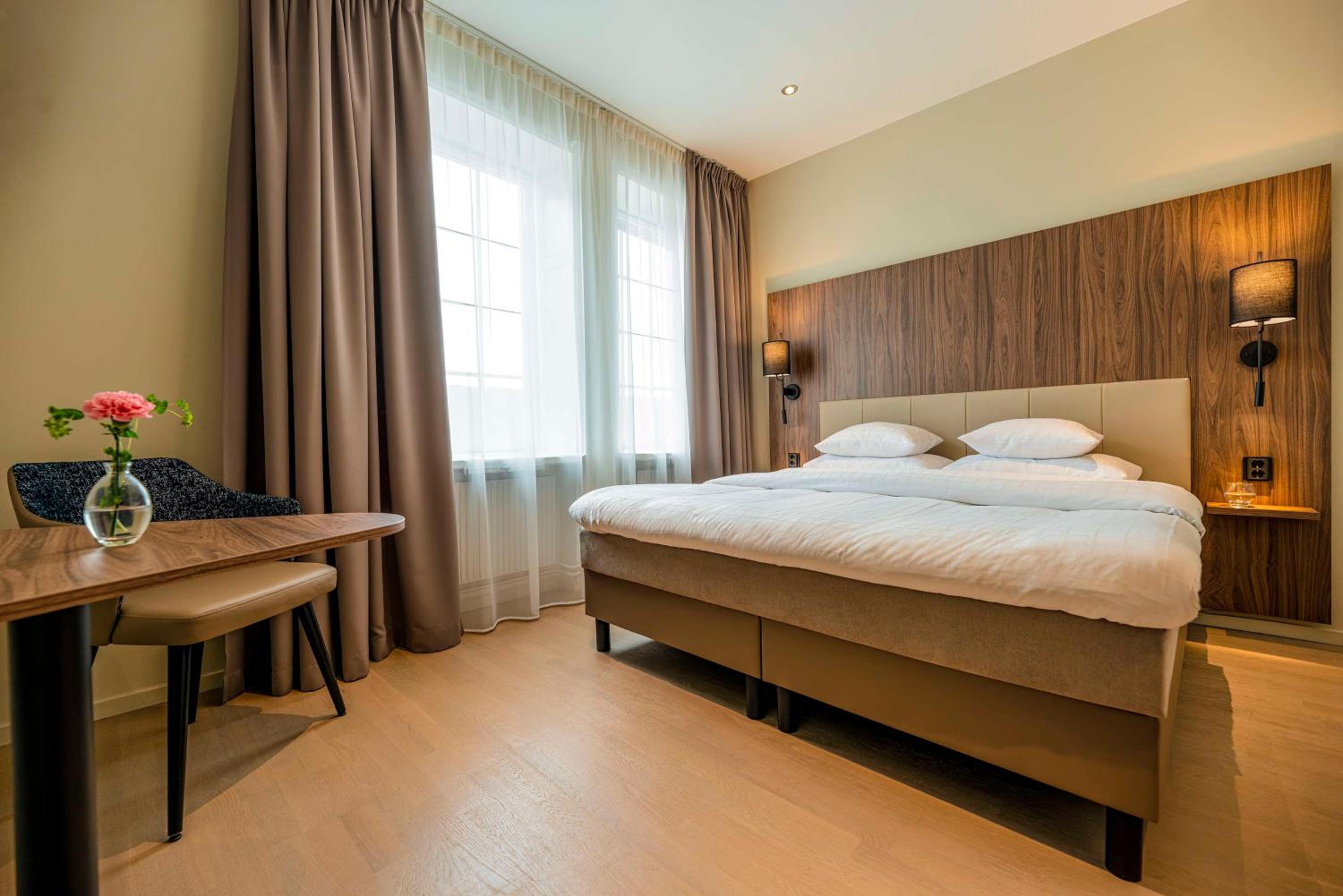 Standard with King size bed    - Photo 2