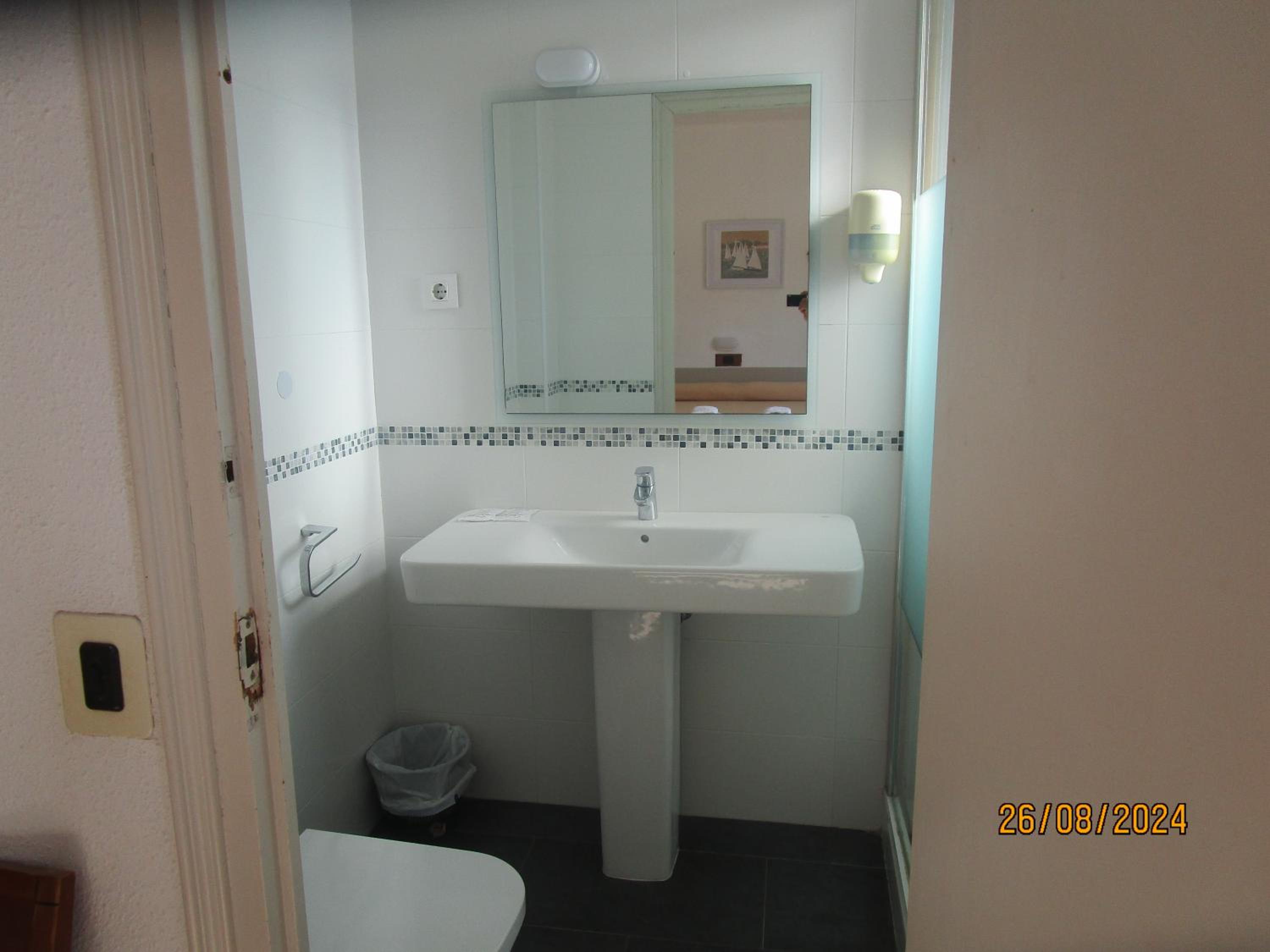 Comfort Double or Twin Room photo 3
