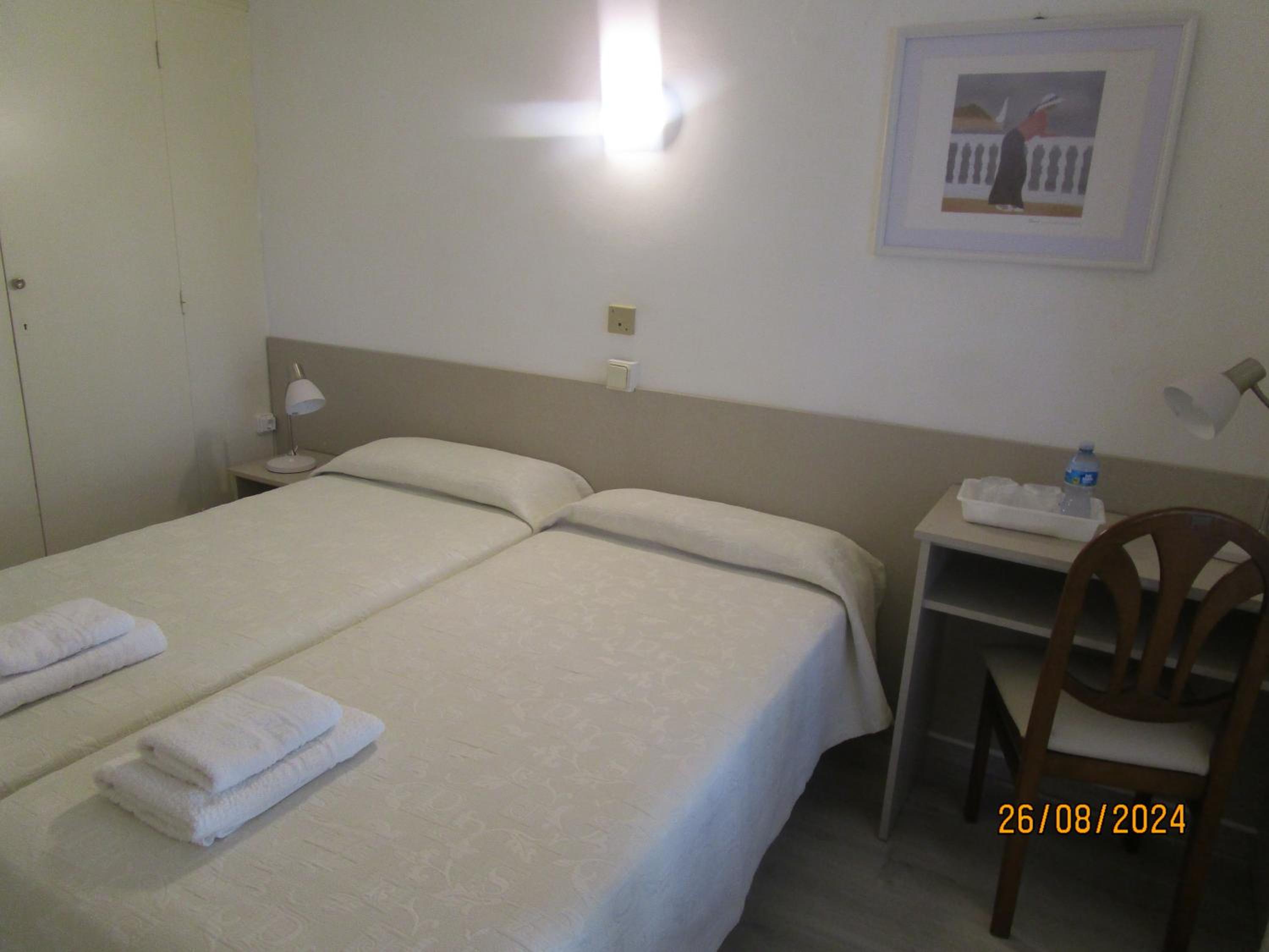 Economy Double or Twin Room photo 3