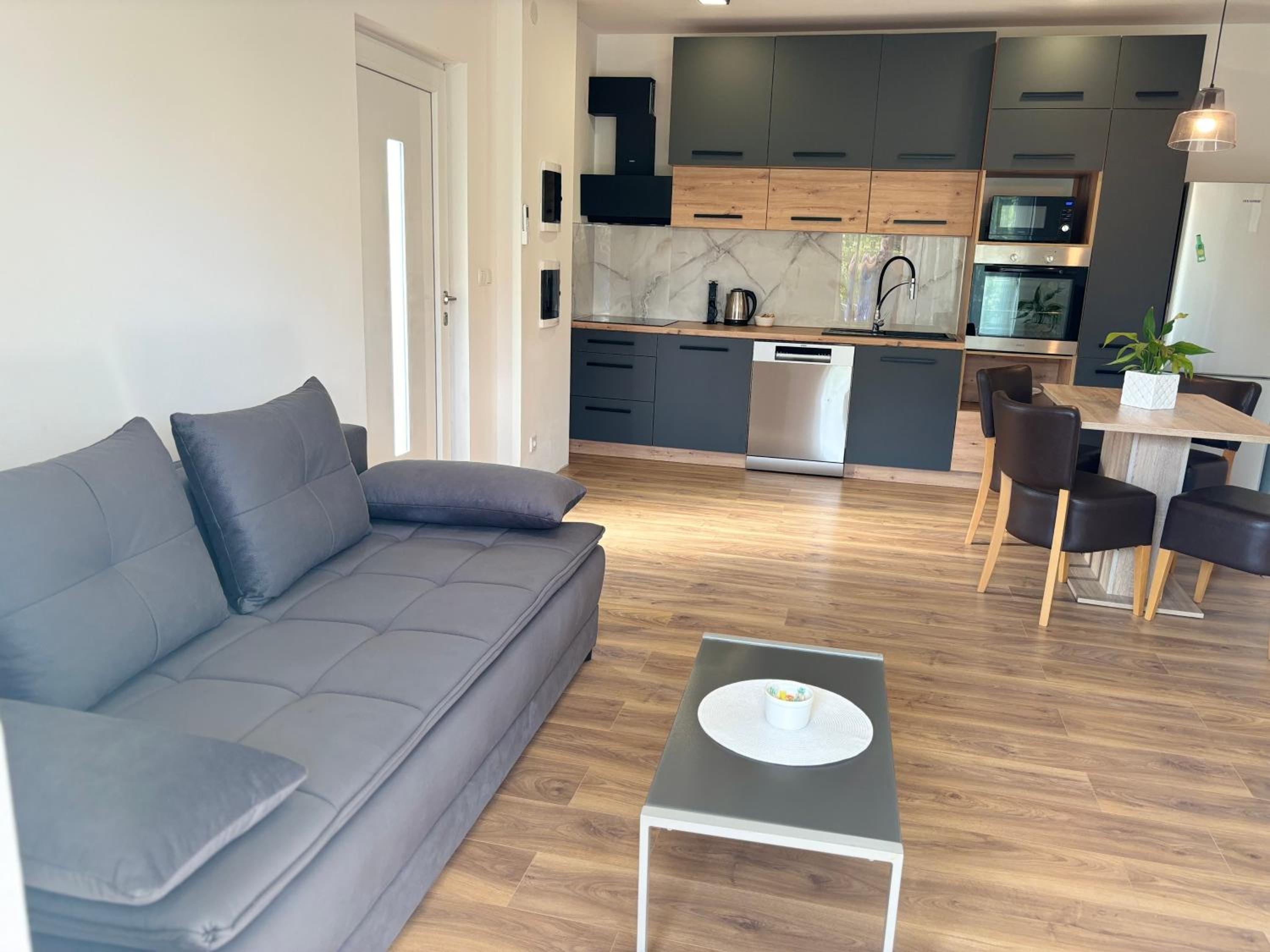Two-Bedroom Apartment with Garden View photo 1