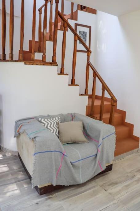 Three-Bedroom House photo 3