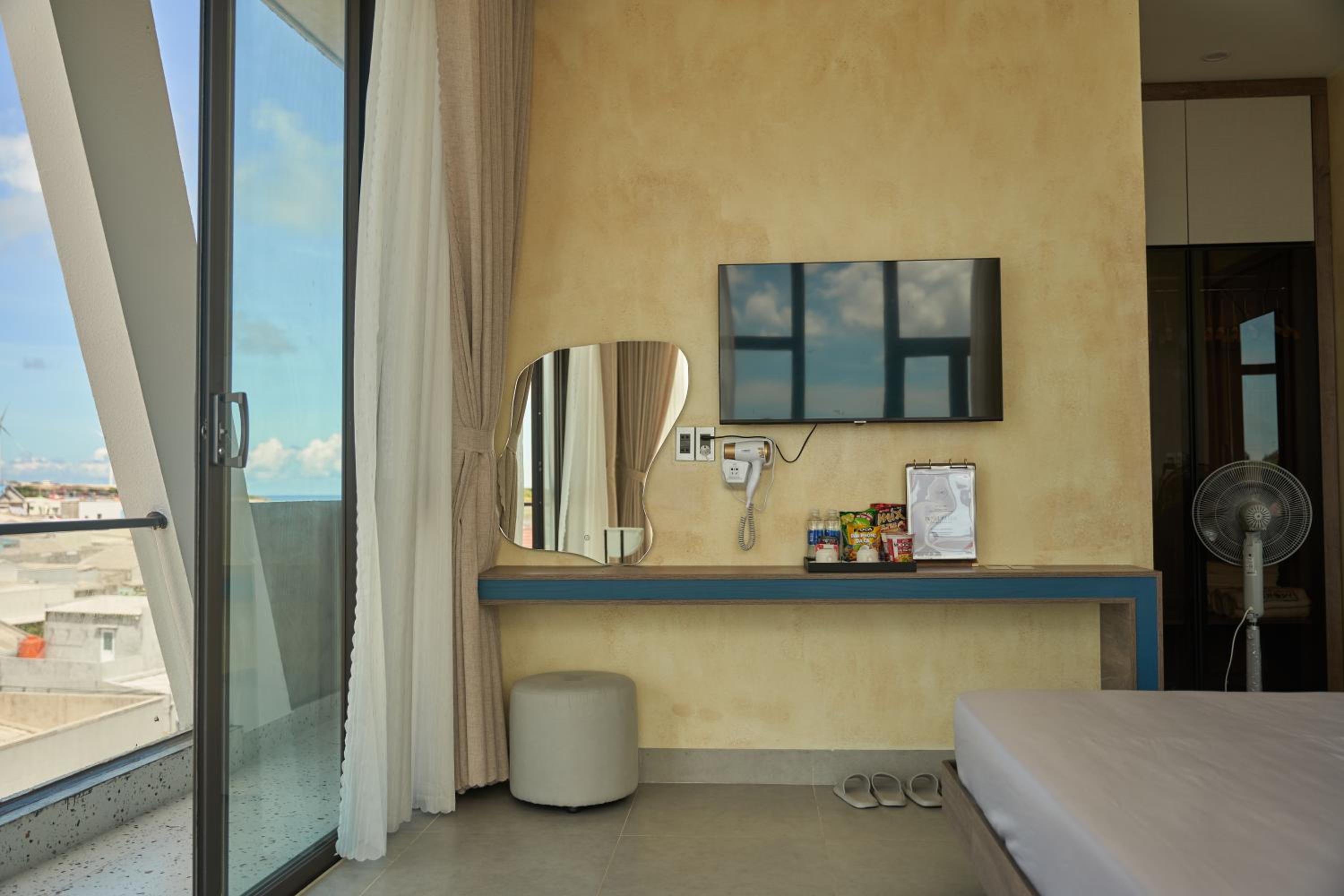 Superior Queen Room with Two Queen Beds photo 2