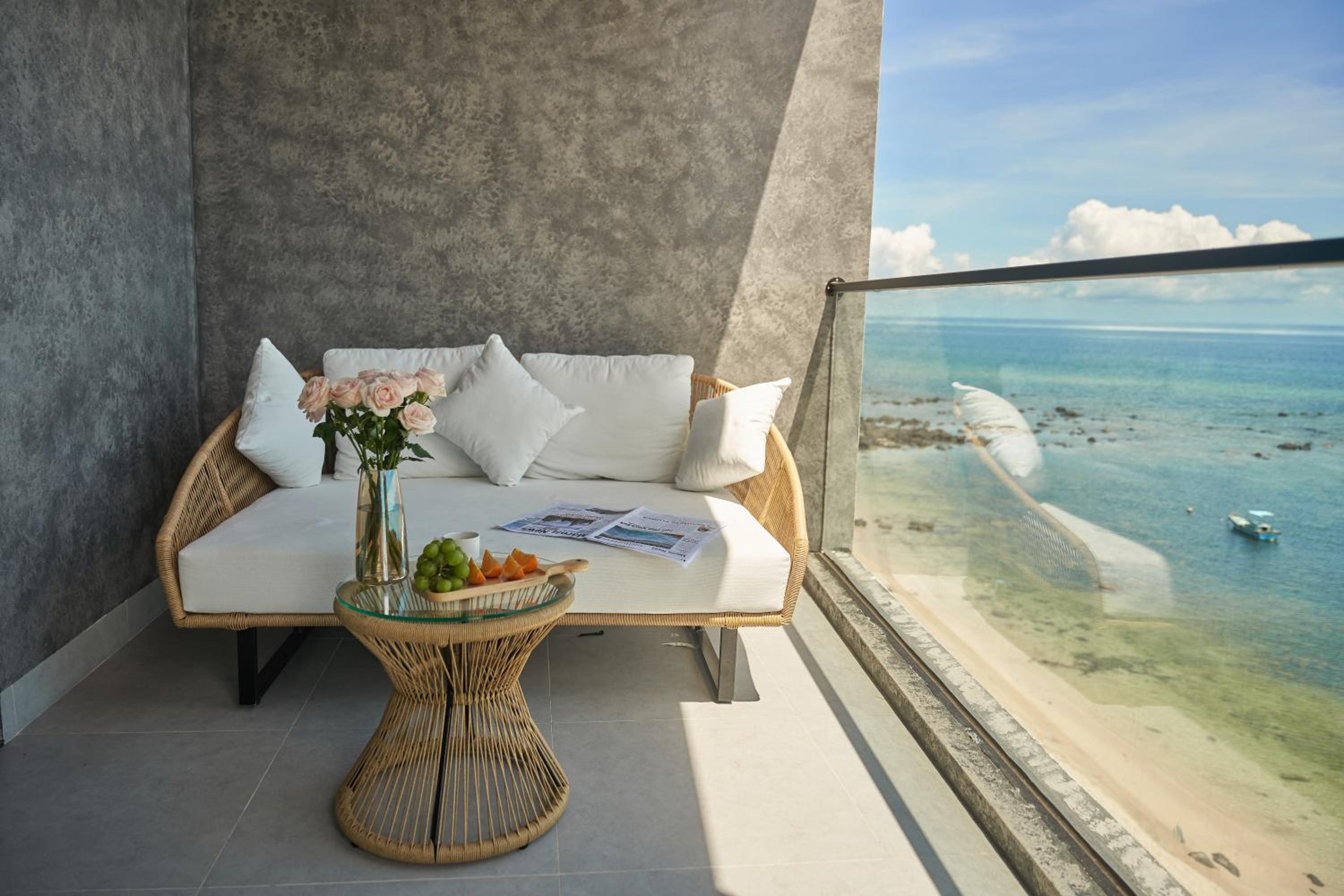 Double Room with Balcony and Sea View photo 2