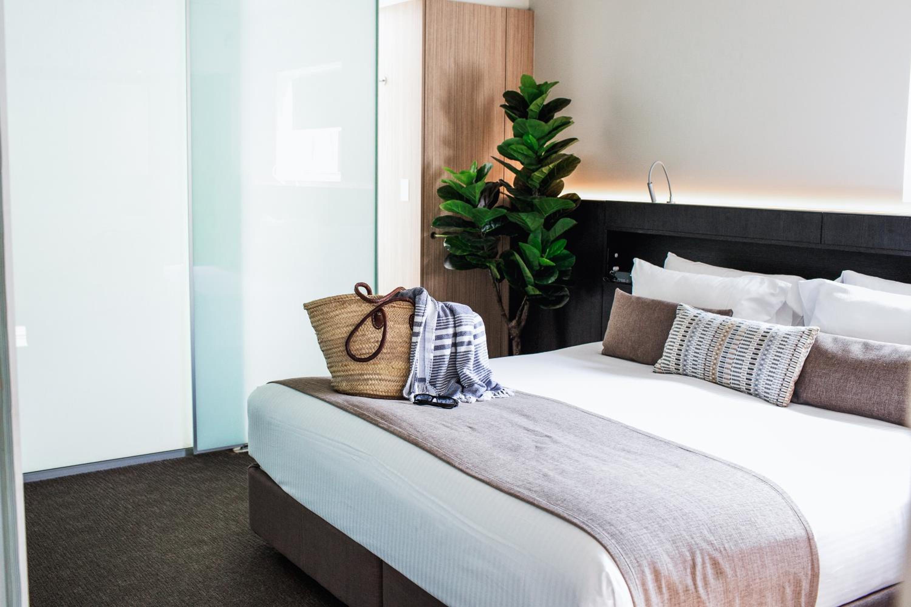 One Bedroom Beachfront Apartment photo 2