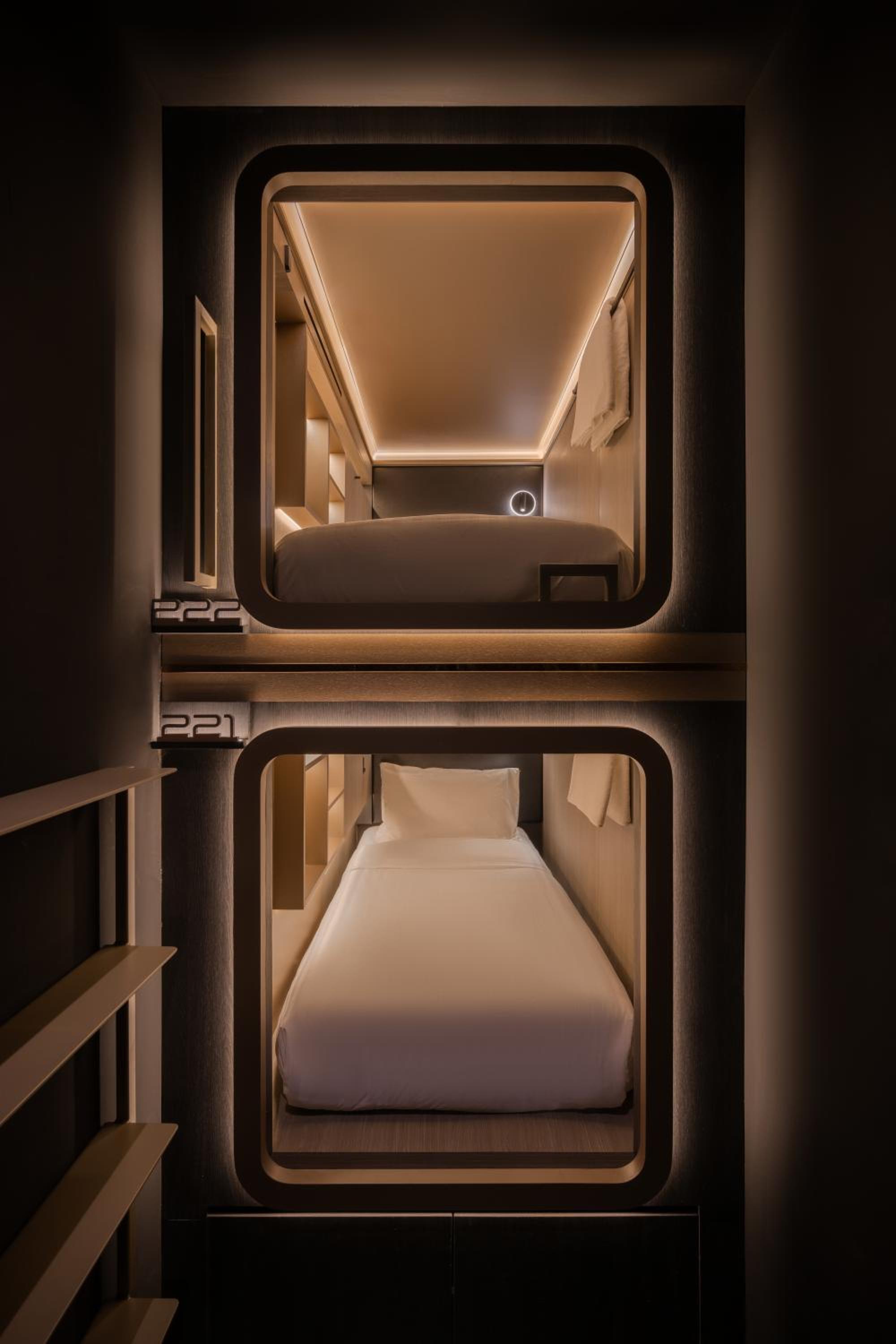 Private Room with 2 Single Capsule (Shared Bathroom)