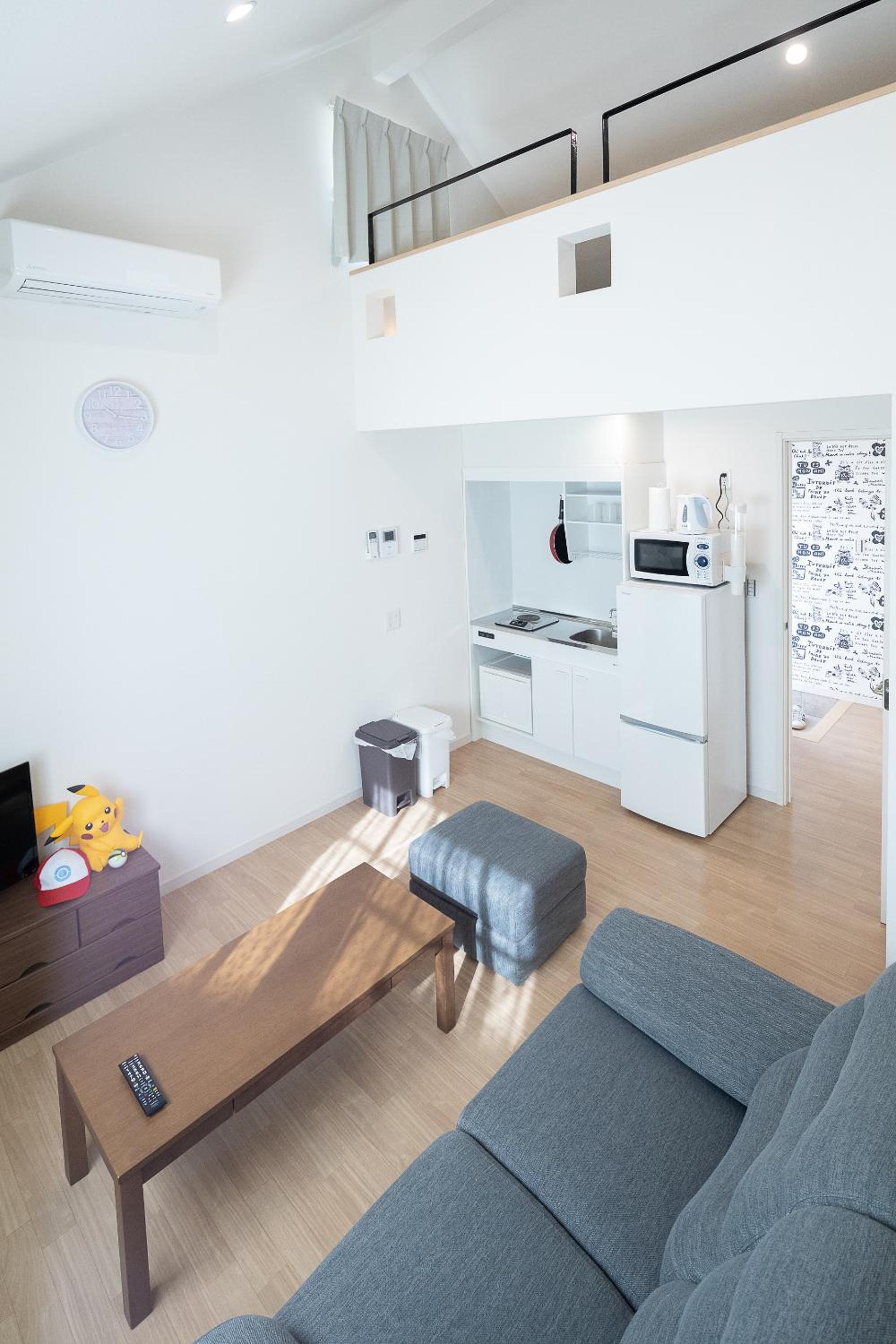 One-Bedroom Apartment photo 1