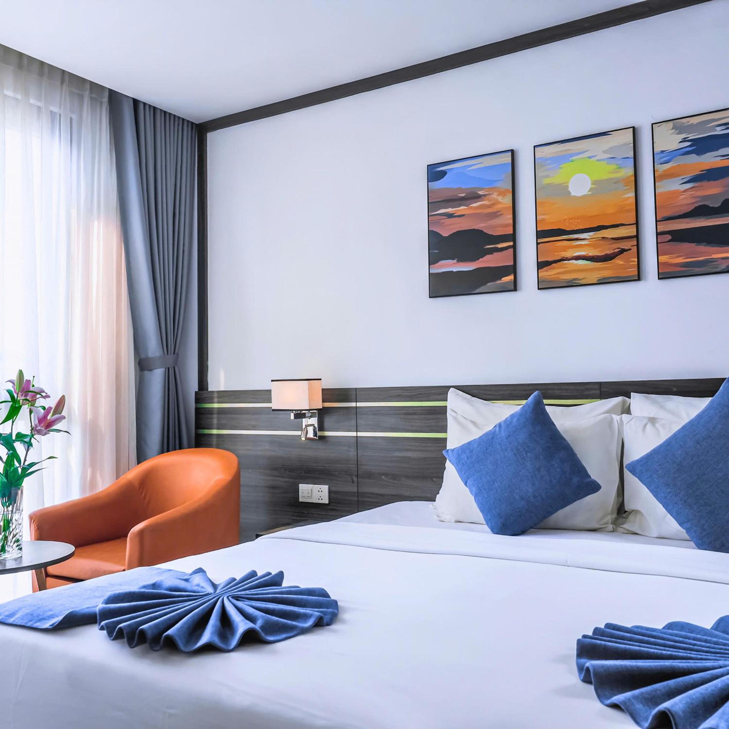 Triple Room with Balcony