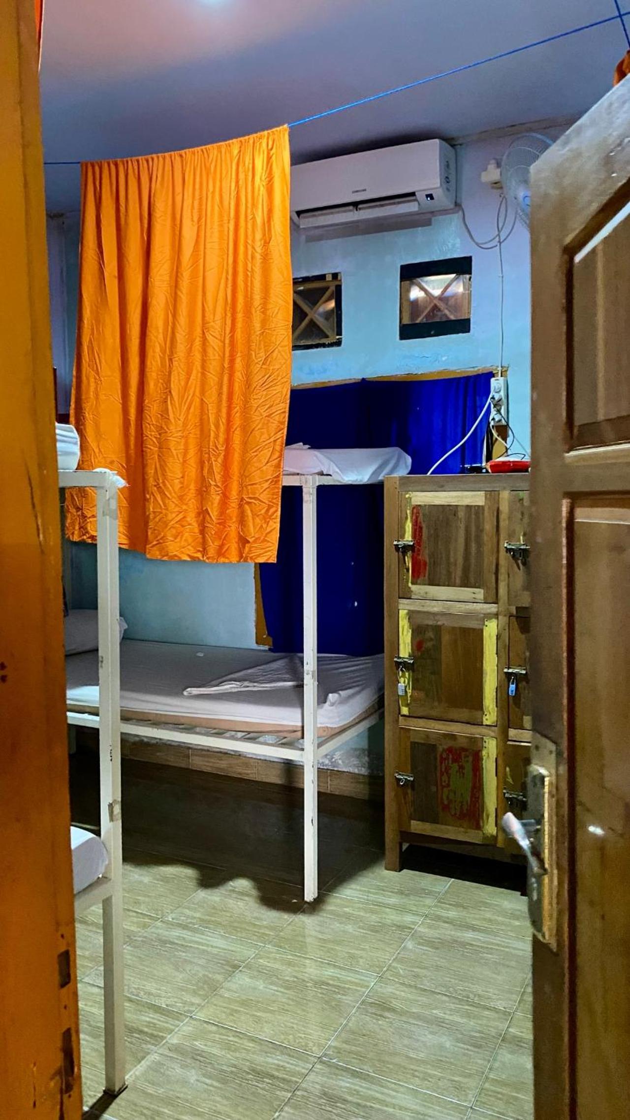 Bed in 6-Bed Female Dormitory Room photo 1