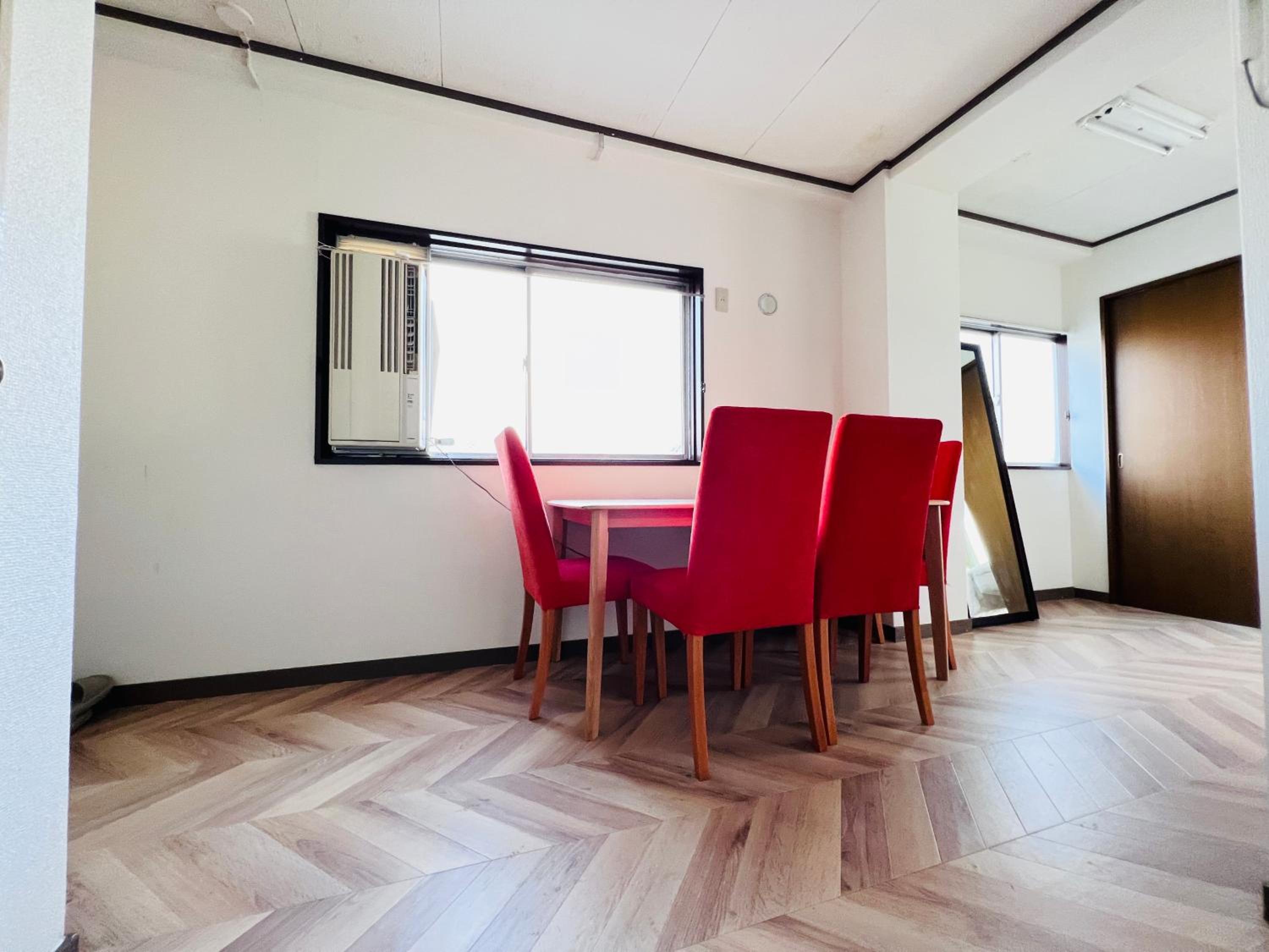 Two-Bedroom Apartment with Balcony photo 3
