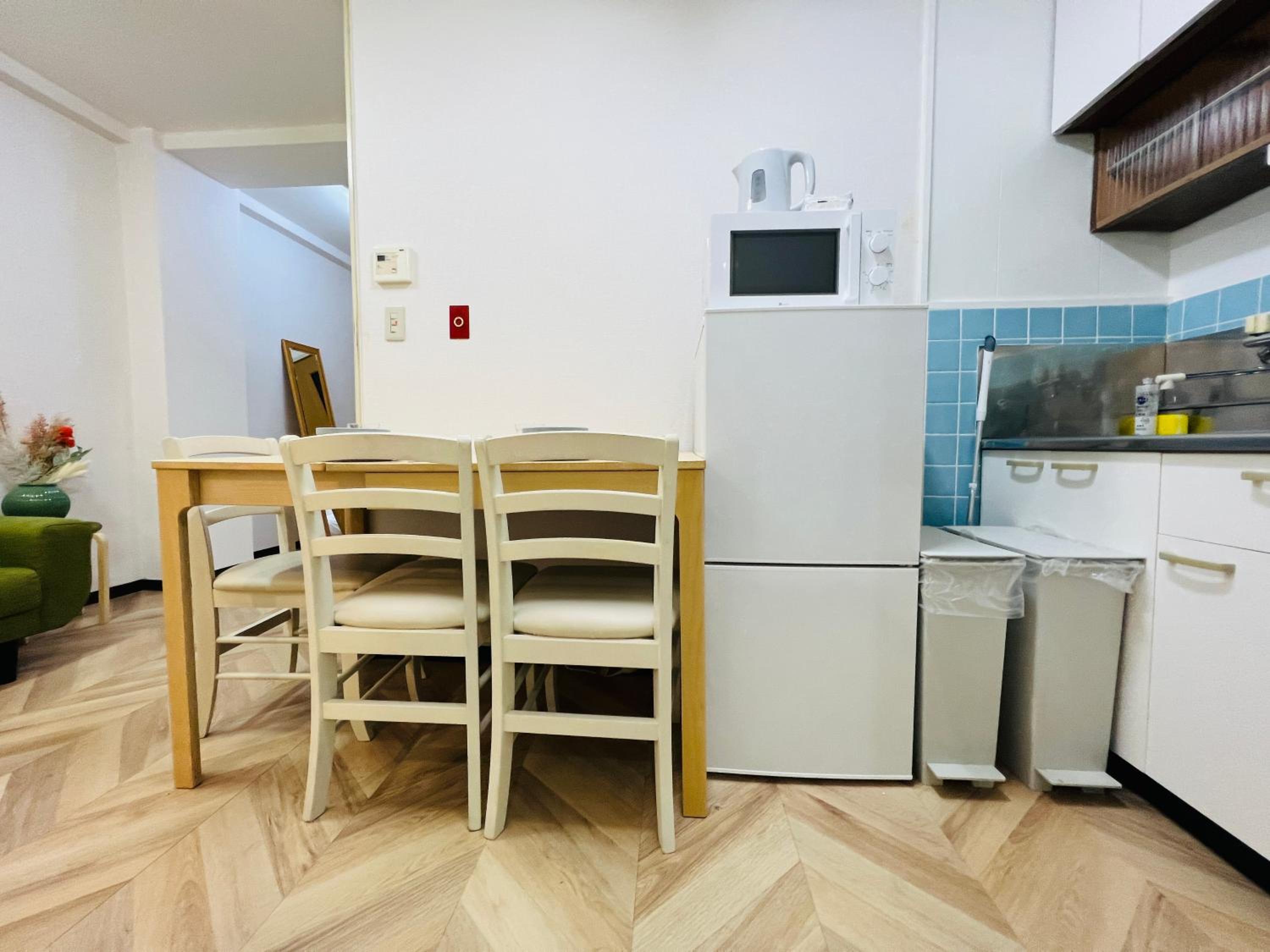 Two-Bedroom Apartment with Balcony photo 3