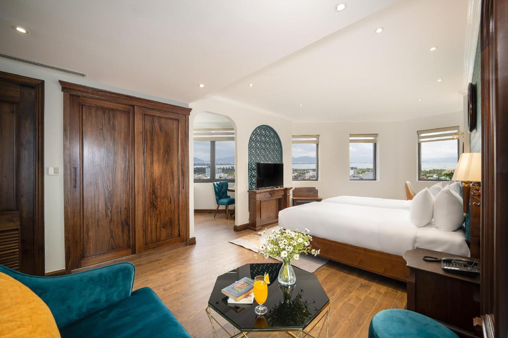 Suite With River View