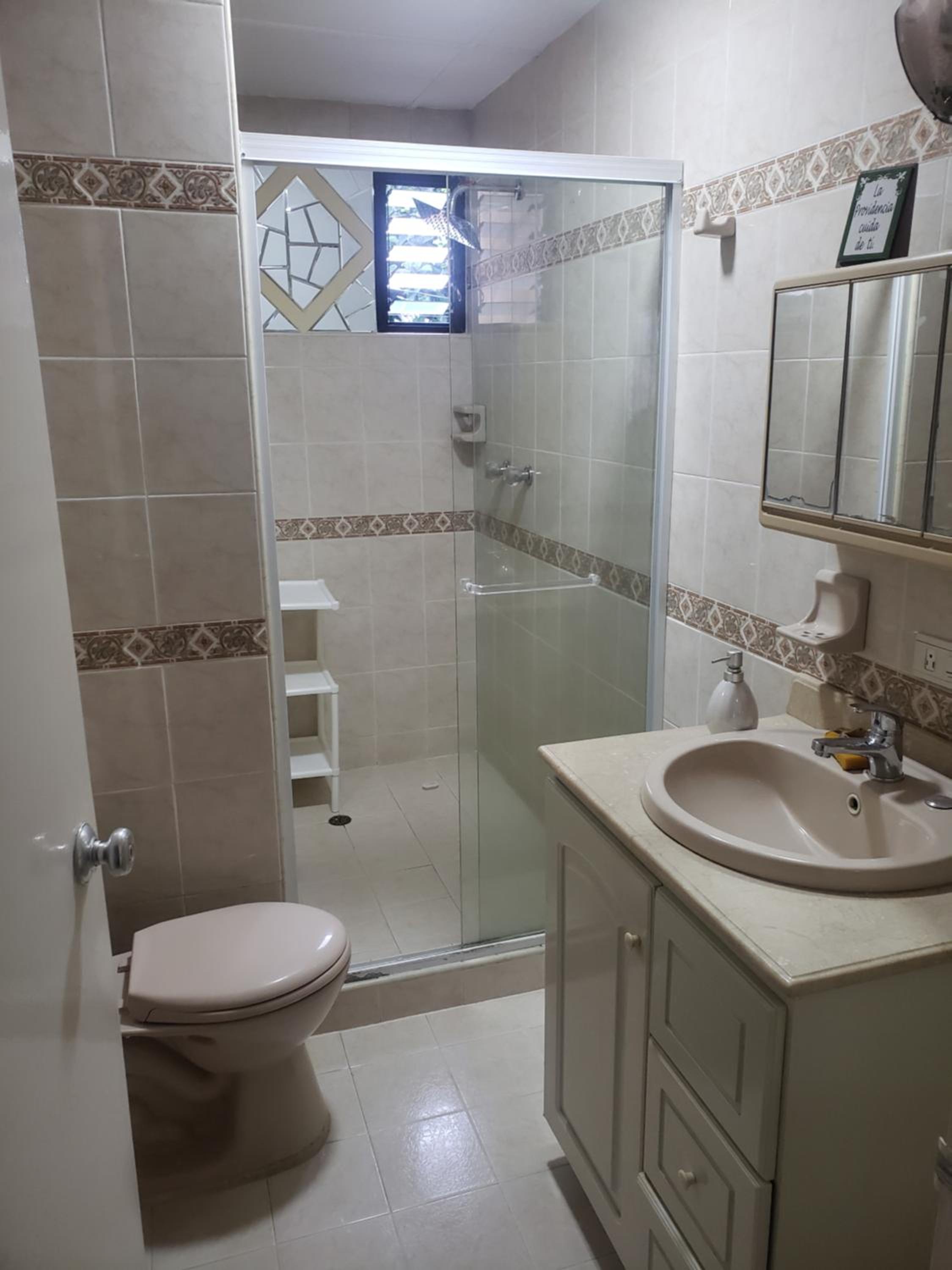 Double Room With Private Bathroom photo 2