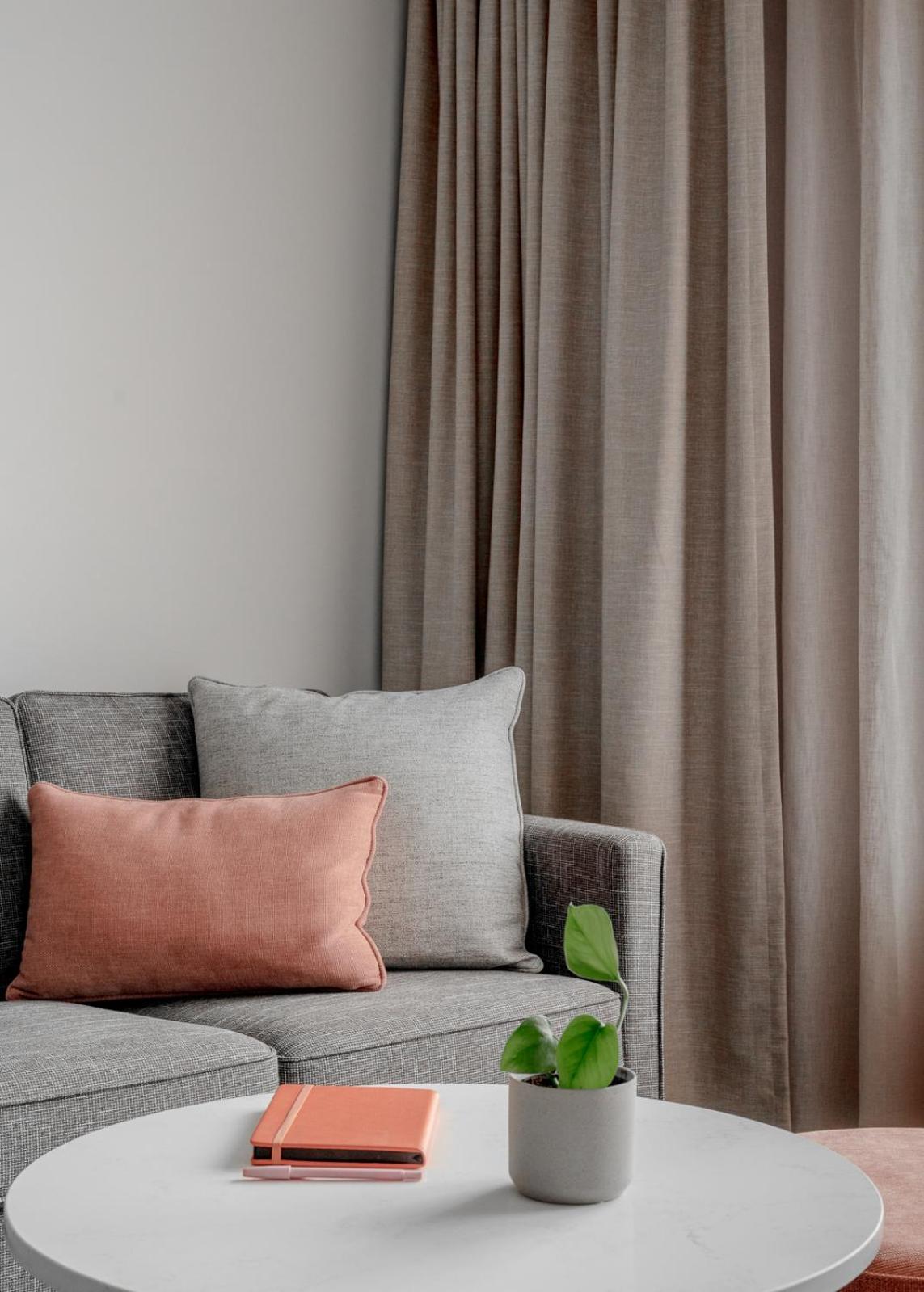 One-Bedroom Apartment - Photo 4