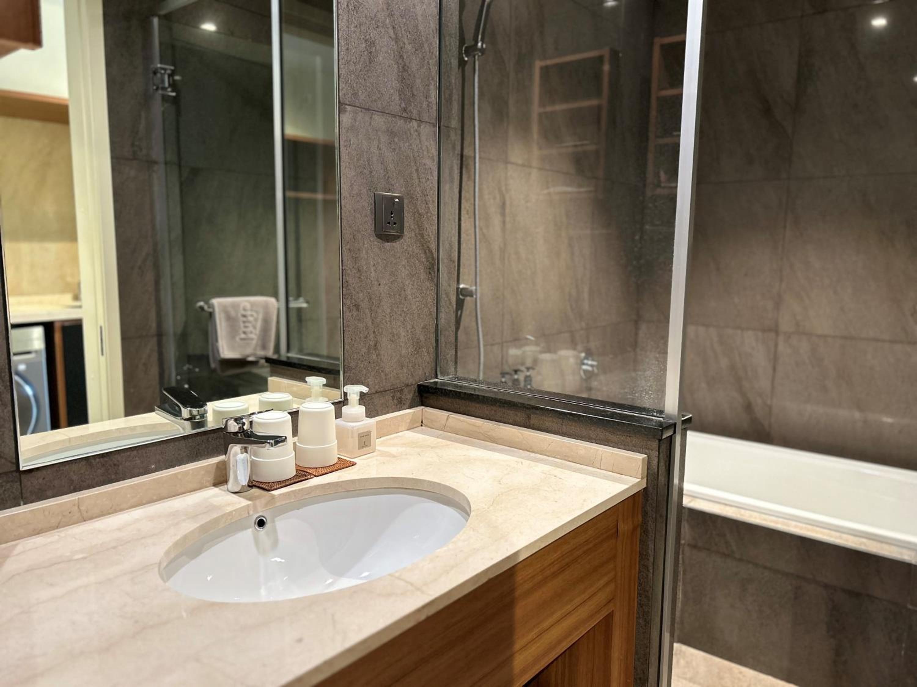 Twin Room with Bathroom photo 3
