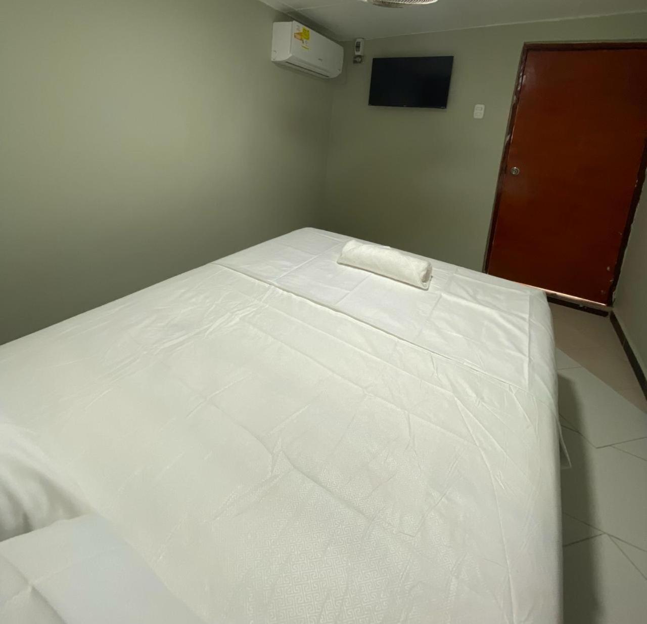 Double Room with Private External Bathroom photo 2