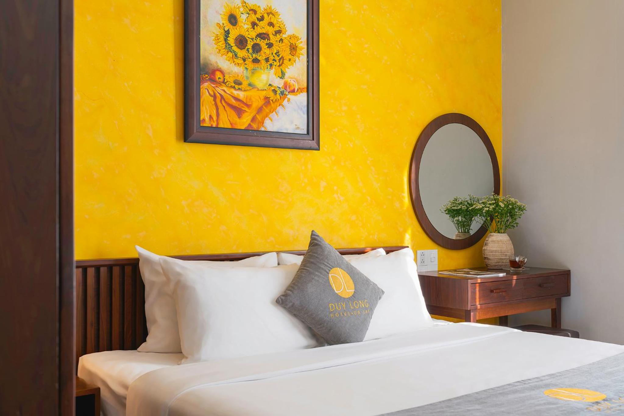 Deluxe Double Room with Balcony - Photo 4