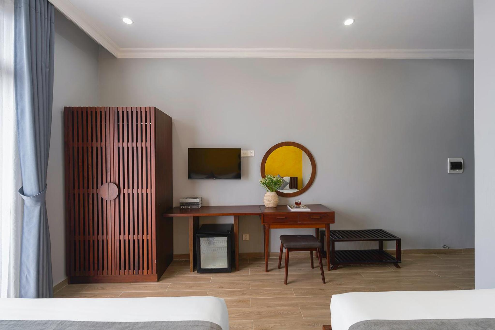 Triple Room with Balcony - Photo 11