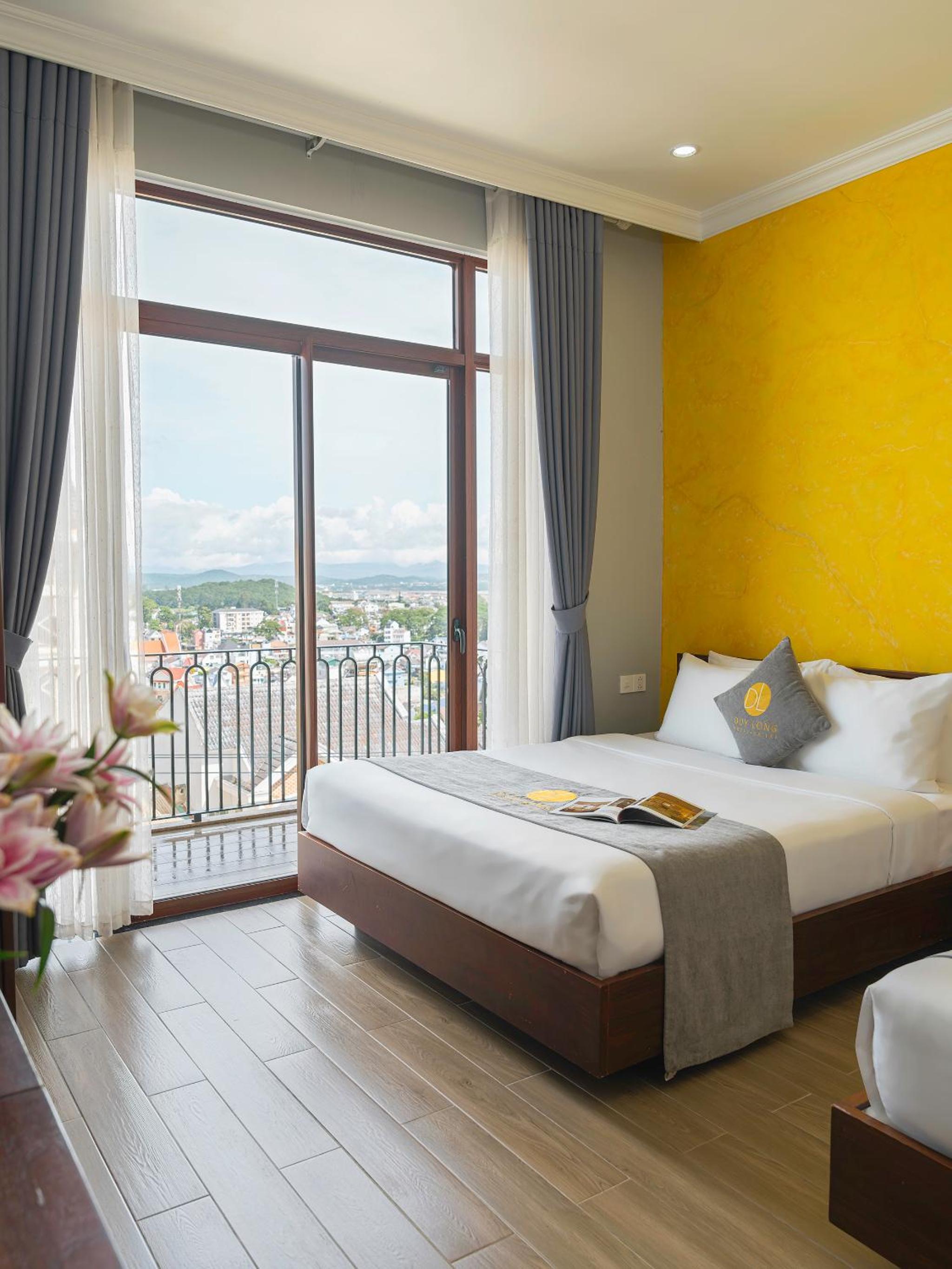 Triple Room with Balcony - Photo 2