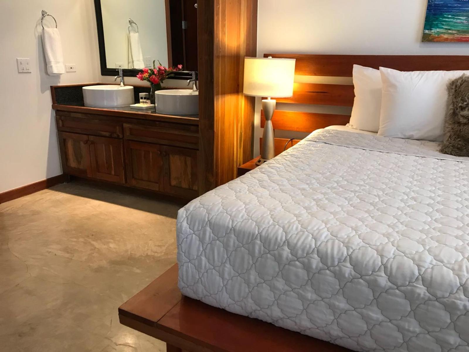 Suite with Lake View photo 1