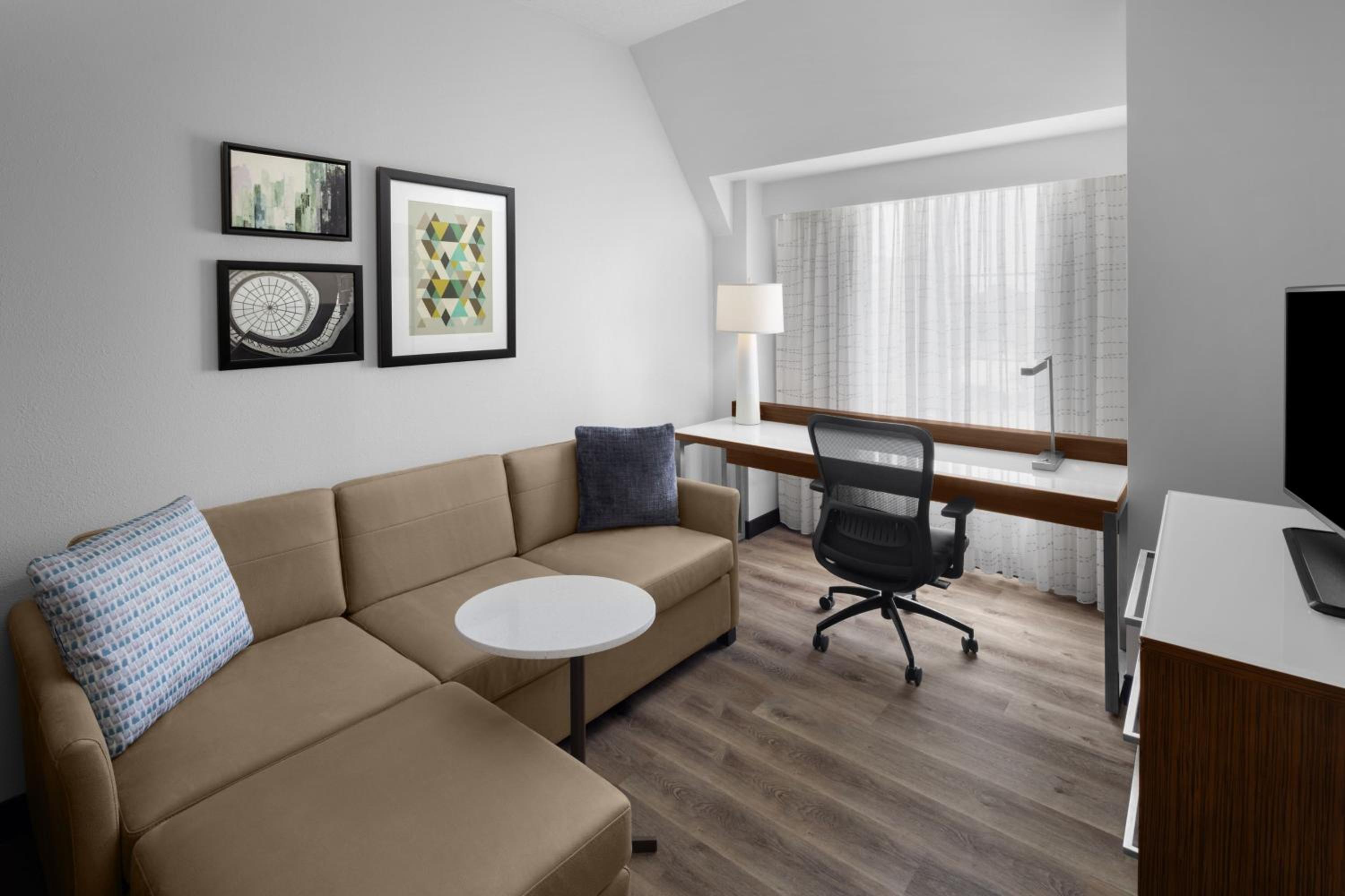 One-Bedroom Suite with Sofa Bed - Hearing Accessible