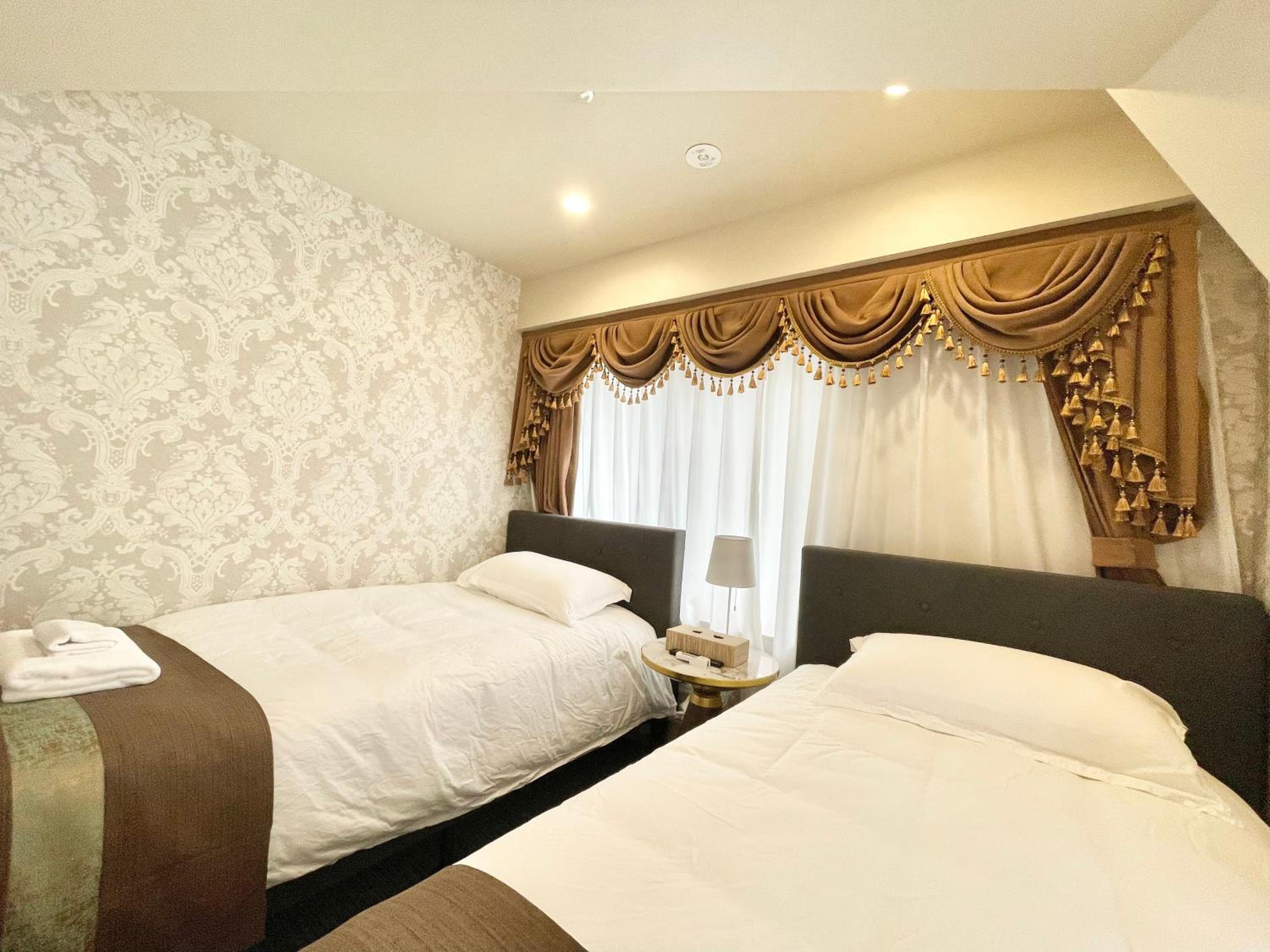 Quadruple Room with Balcony photo 2