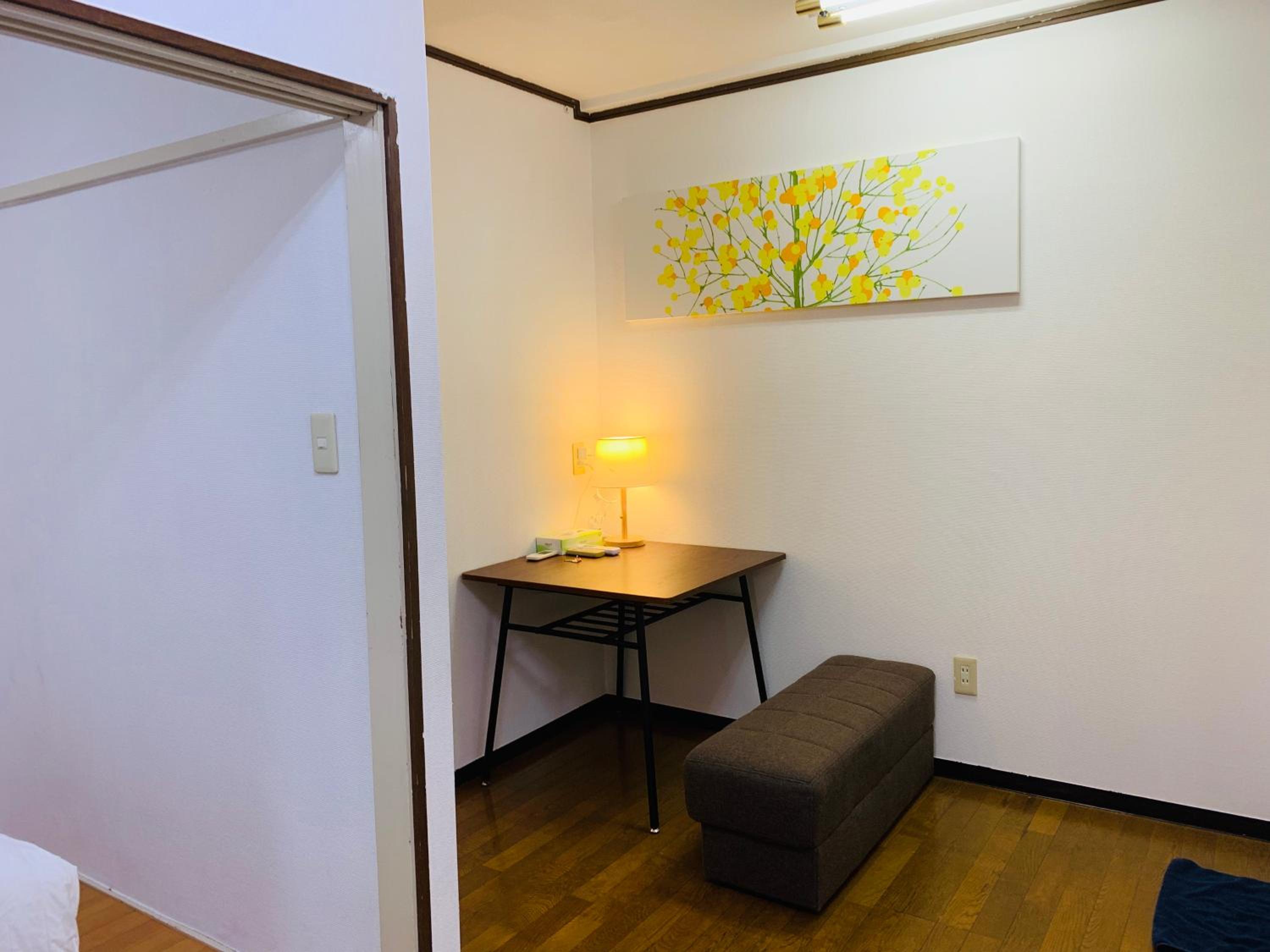 Two-Bedroom Apartment with Balcony photo 2