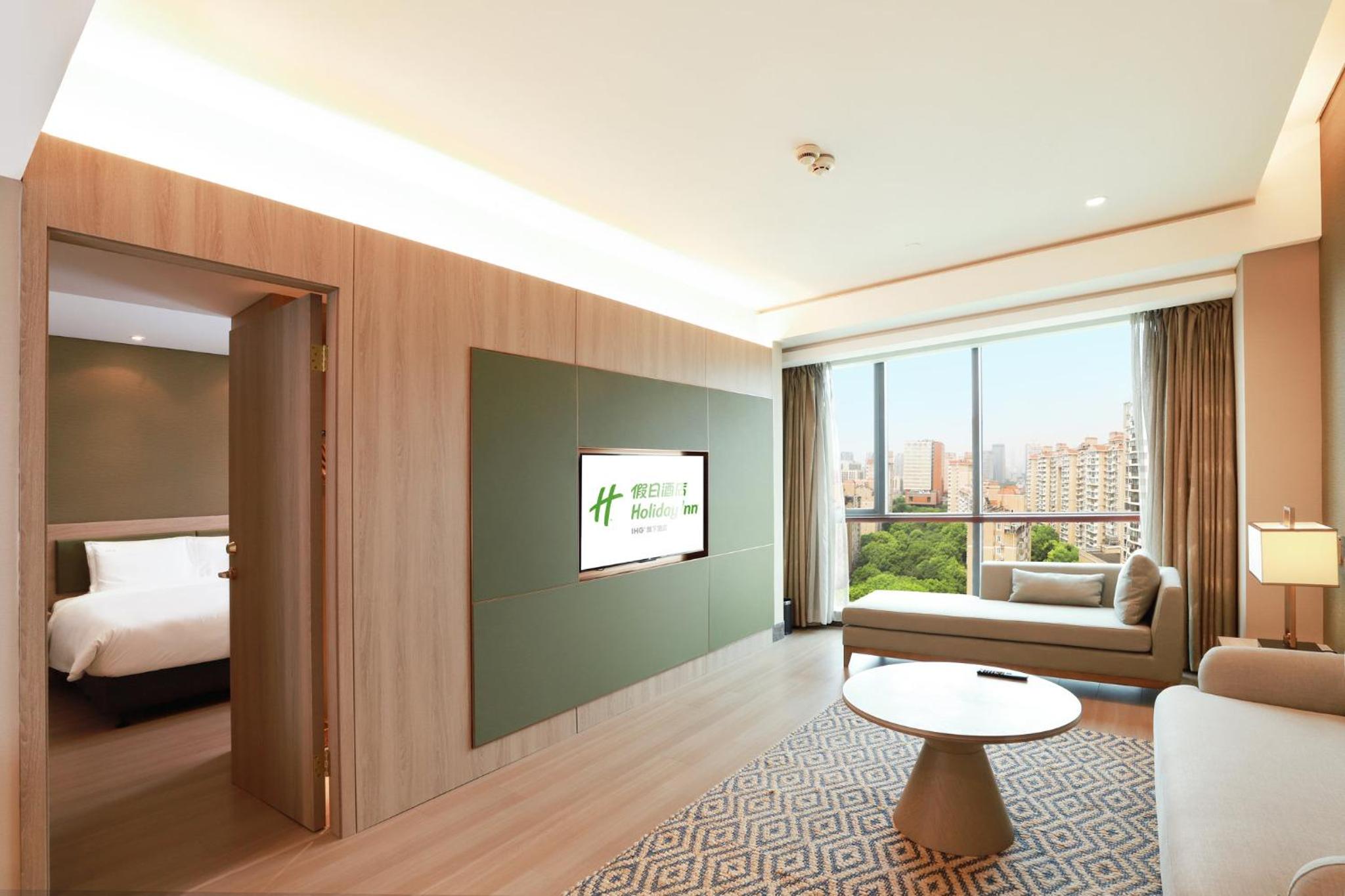One-Bedroom King Suite