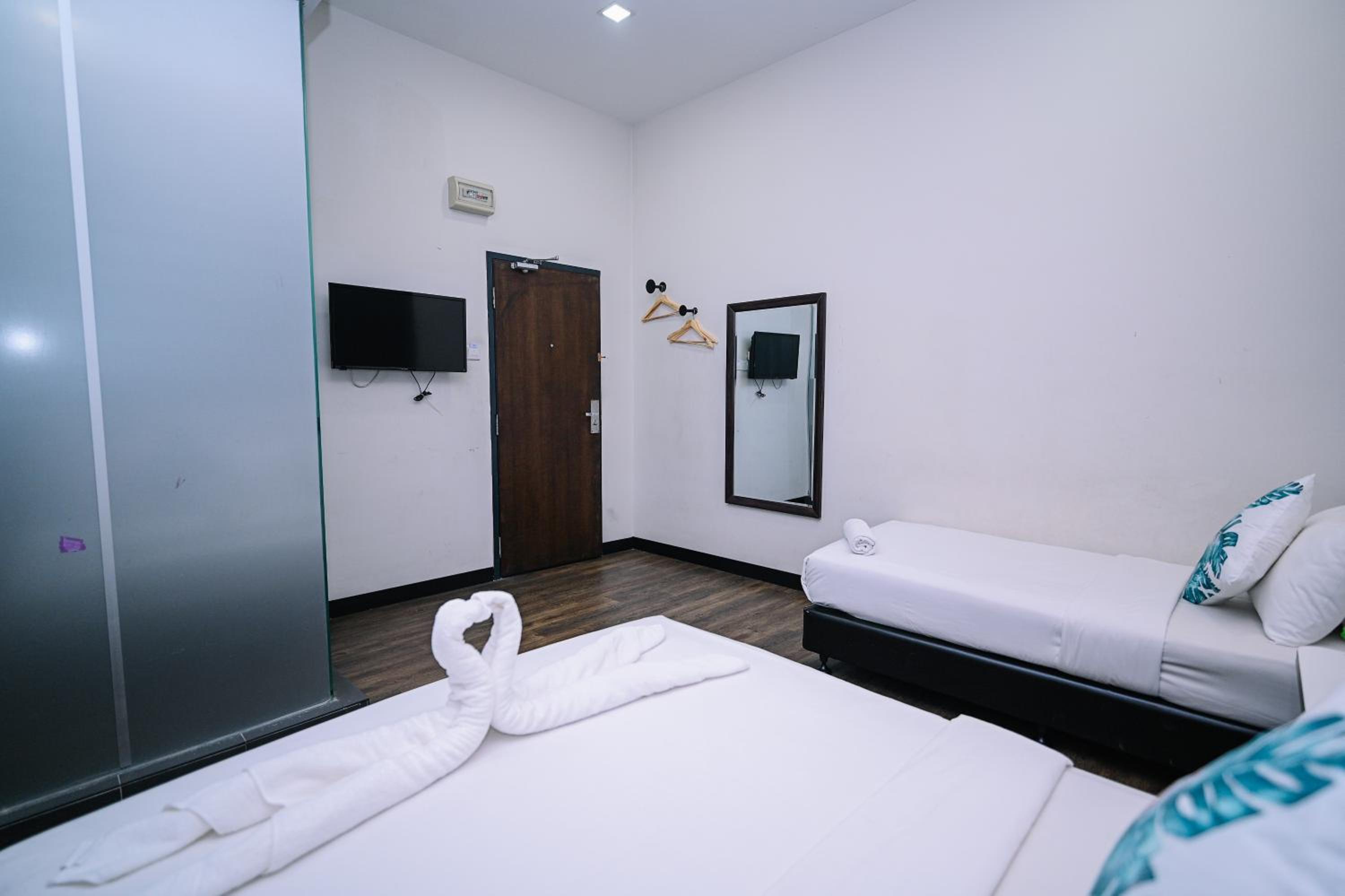 Deluxe Triple Room - Photo 2