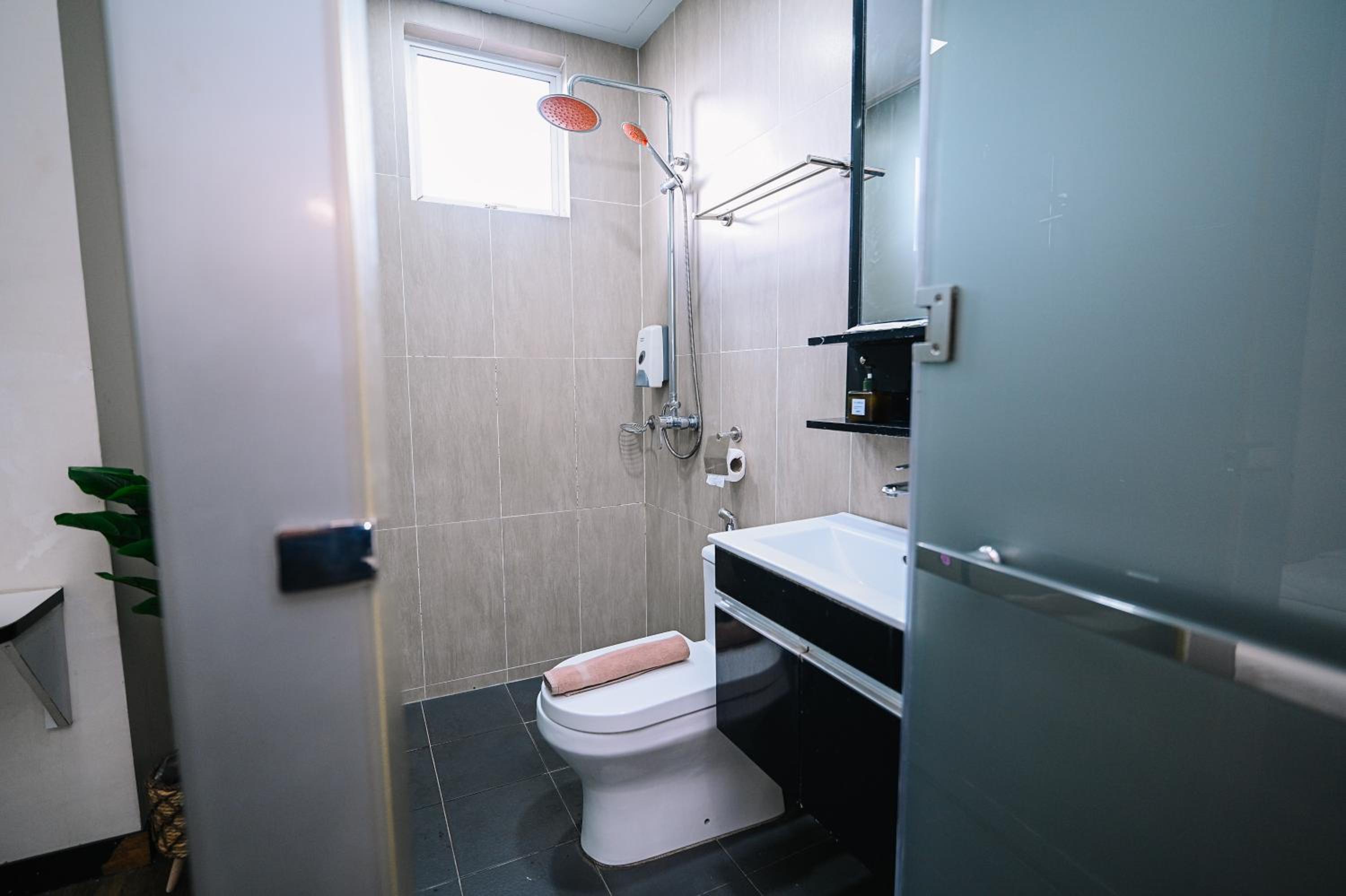 Deluxe Triple Room - Photo 9