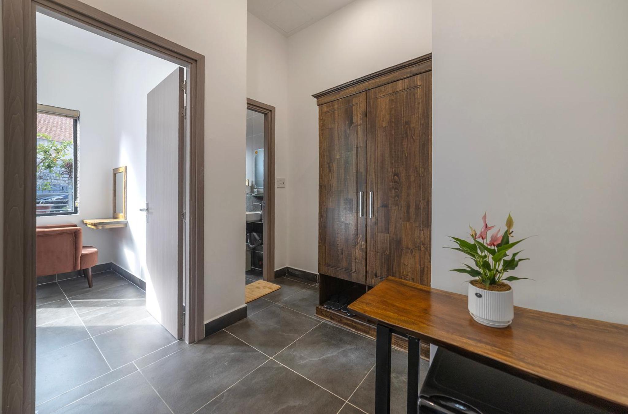 One-Bedroom Apartment With City View
