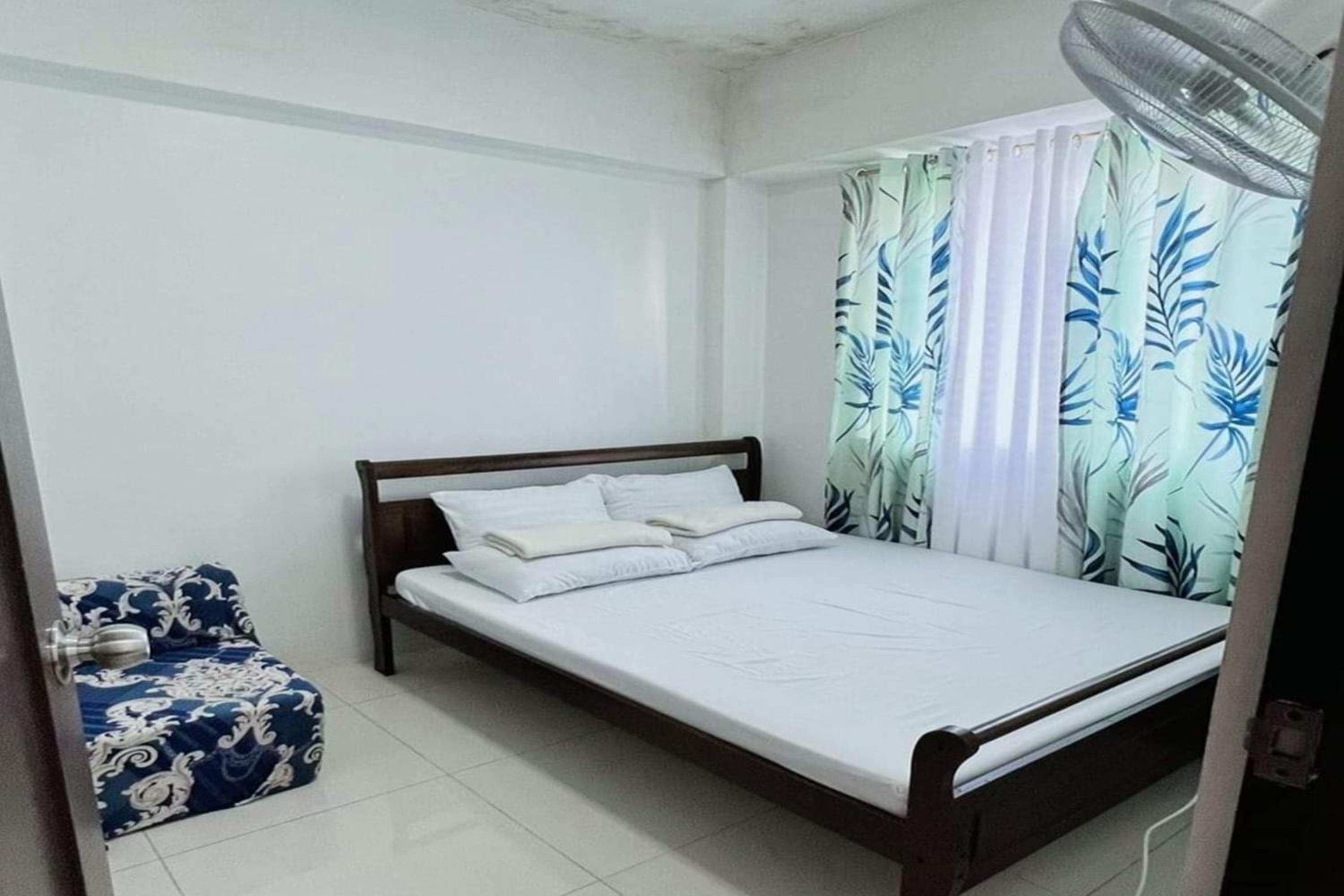 Two-Bedroom House - Photo 6