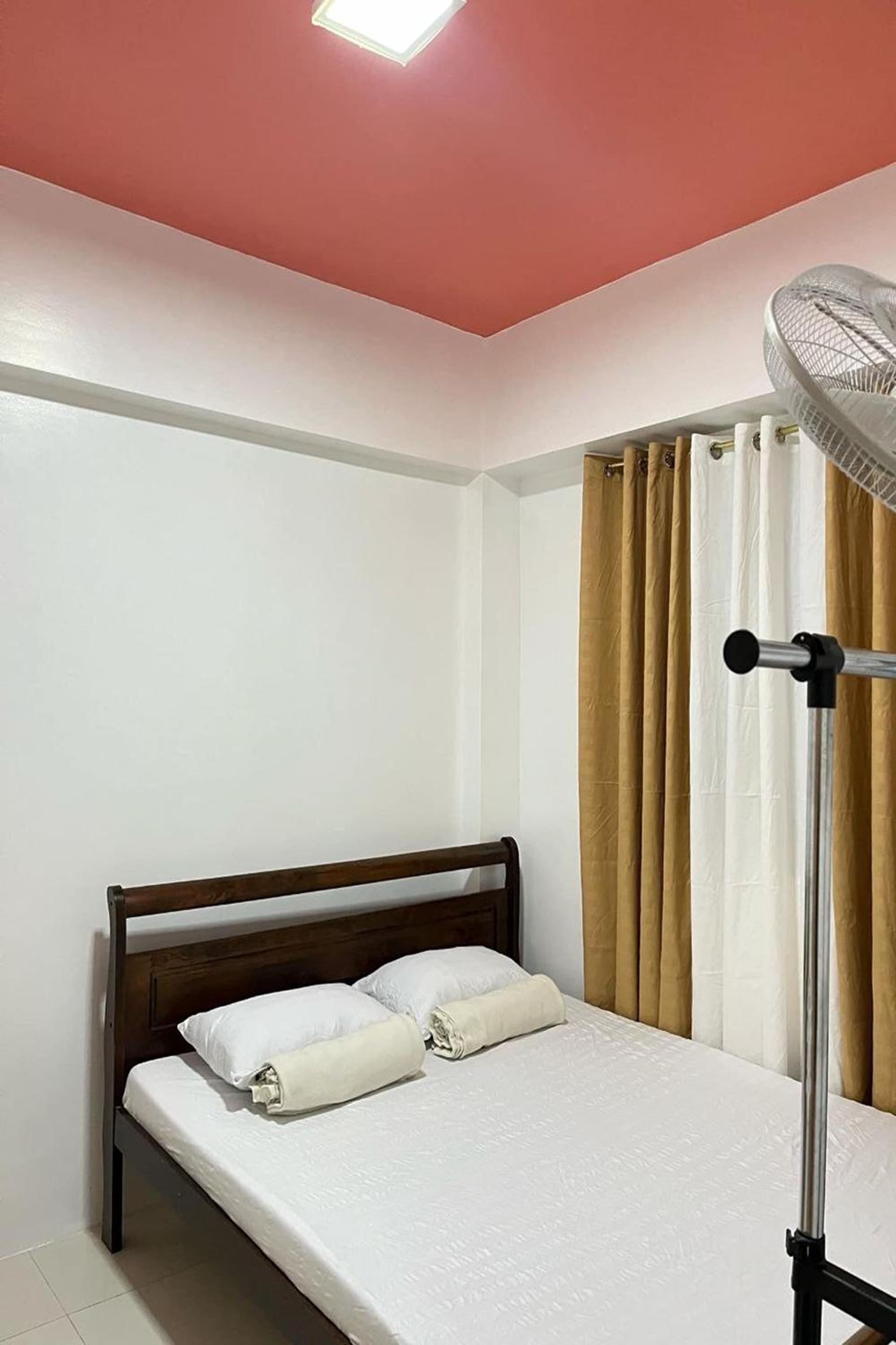 Two-Bedroom House - Photo 9