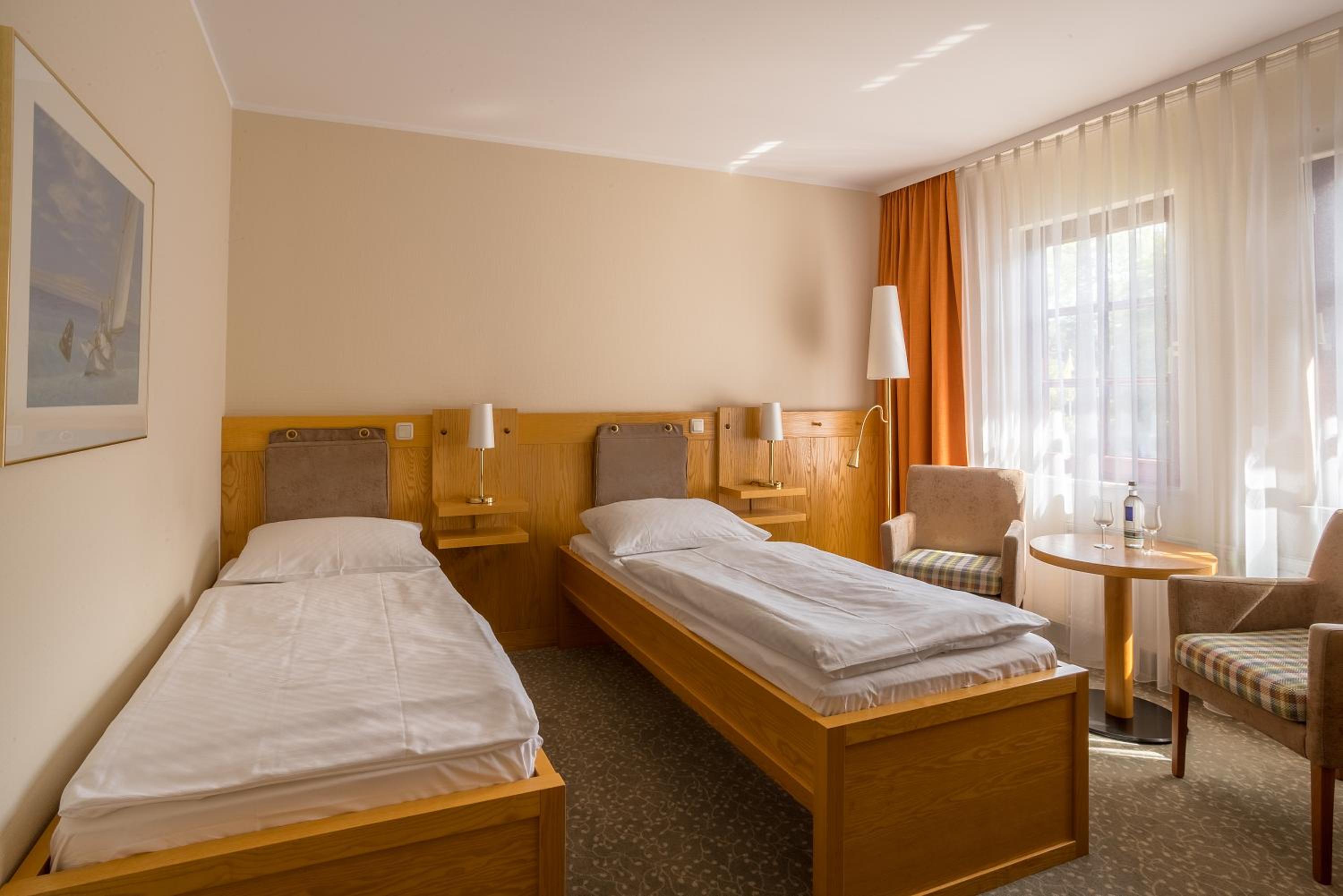 Large Single Room photo 3