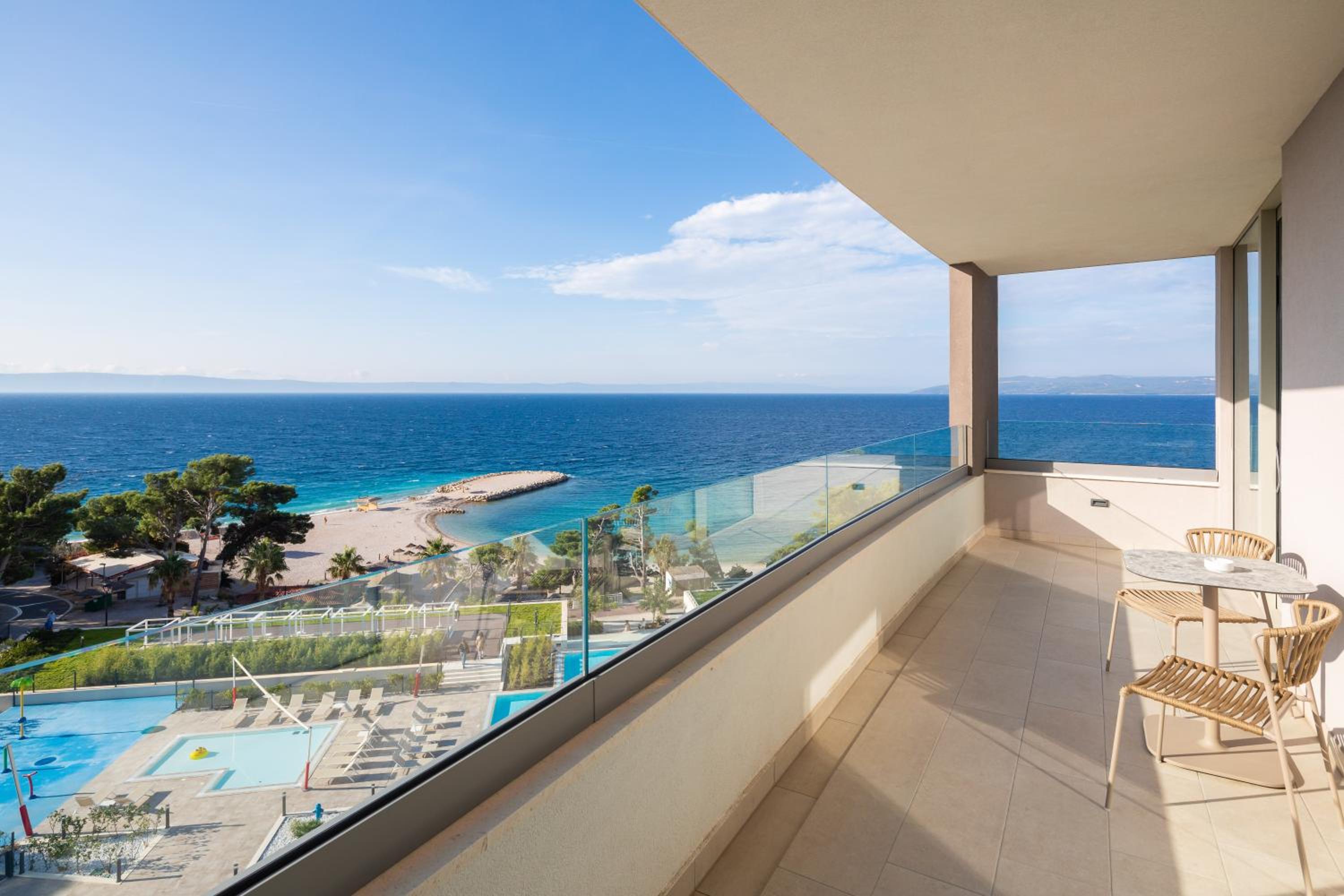 Deluxe Suite with Sea View and Terrace photo 2