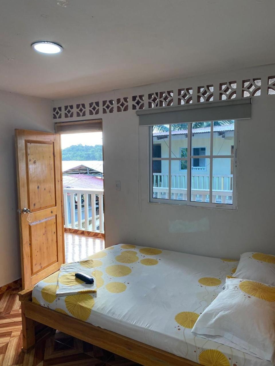 Deluxe Family Suite photo 1