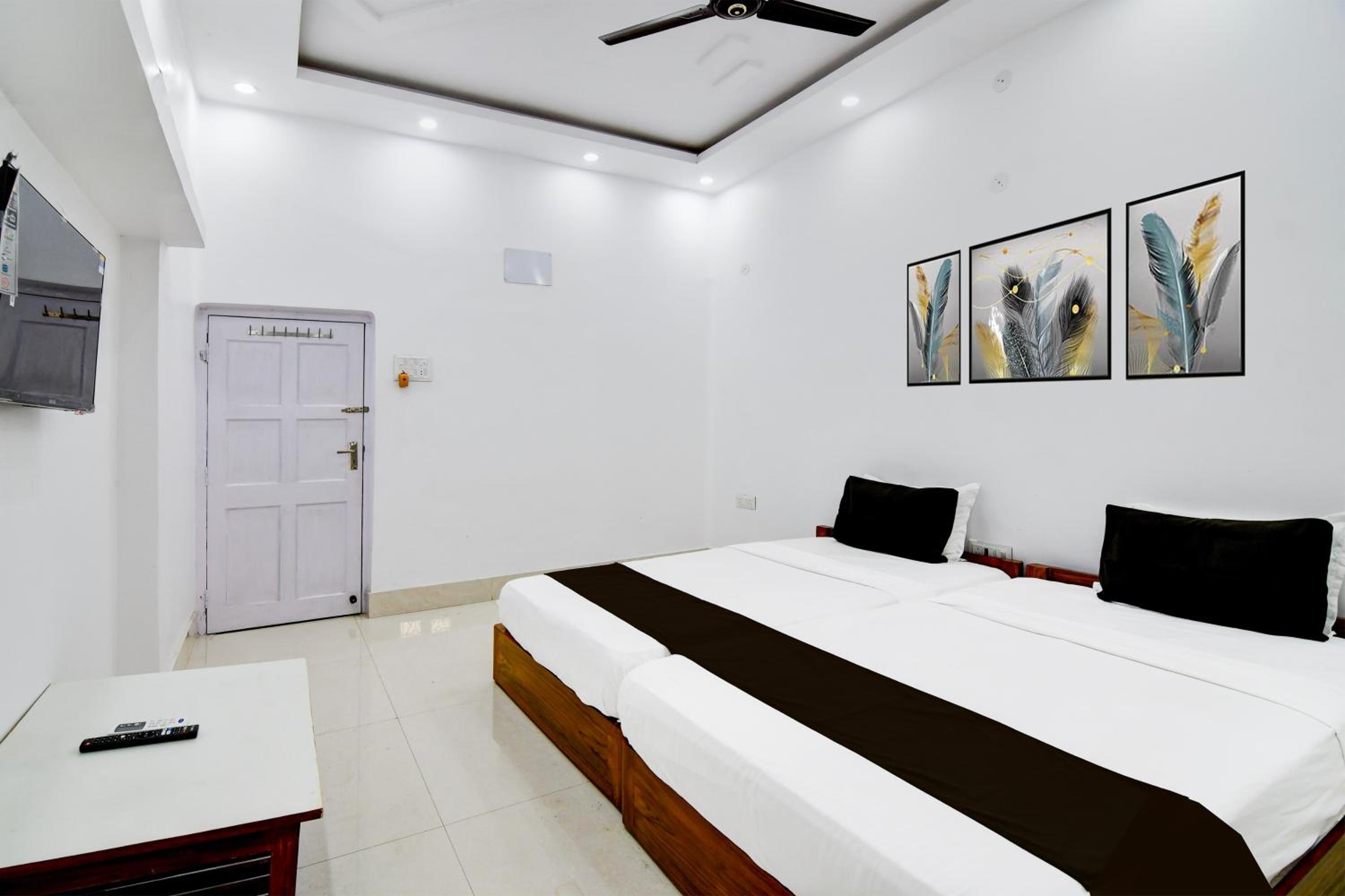 Standard Double Room photo 3