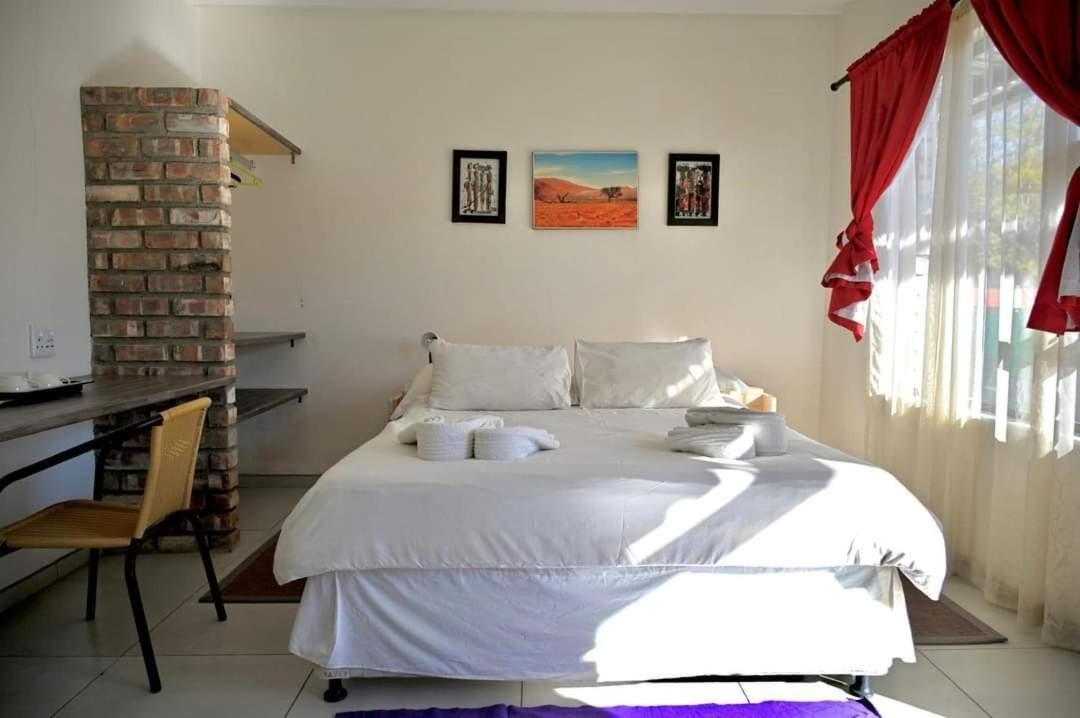 Standard Double Room photo 2