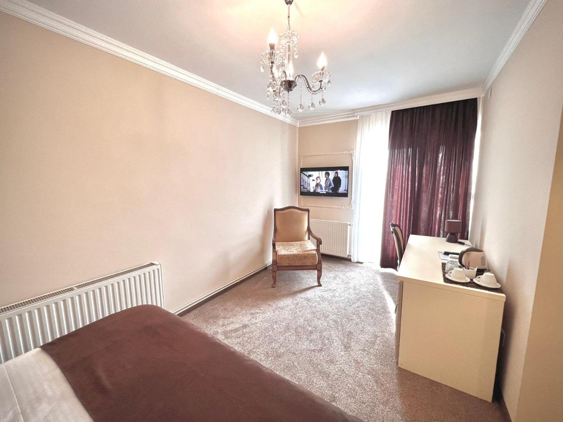 Deluxe Double Room photo 2