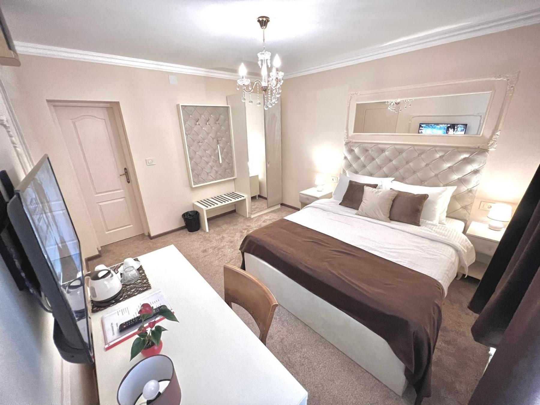 Deluxe Queen Room photo 1