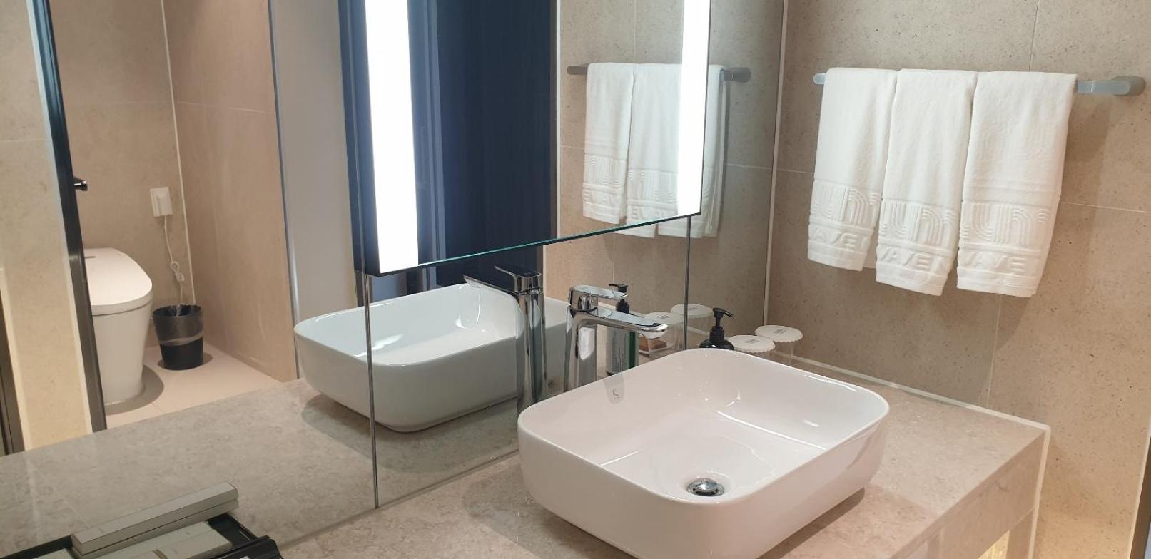 Twin Room with City View and Terrace with Breakfast for 2 People