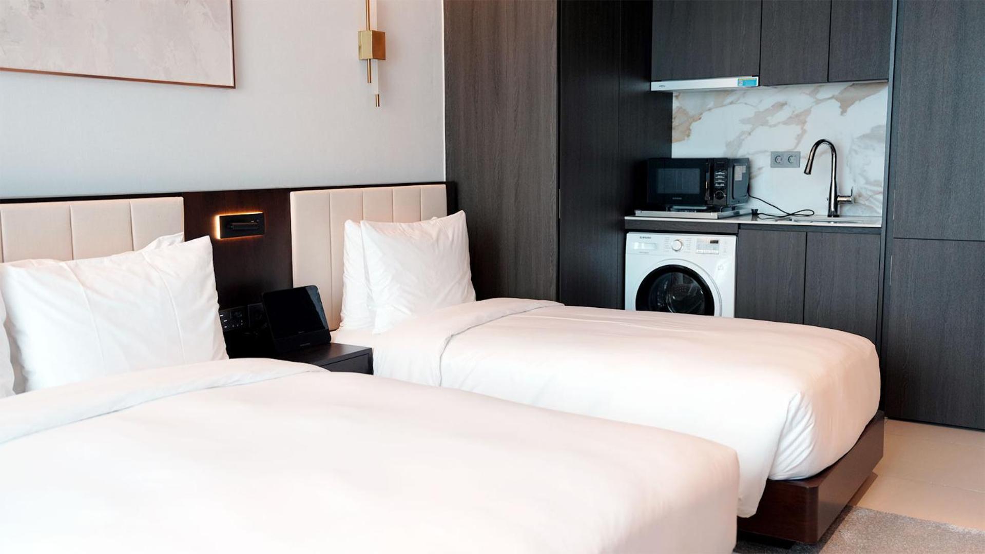Twin Room with Sea view and Terrace with Breakfast for 2 People