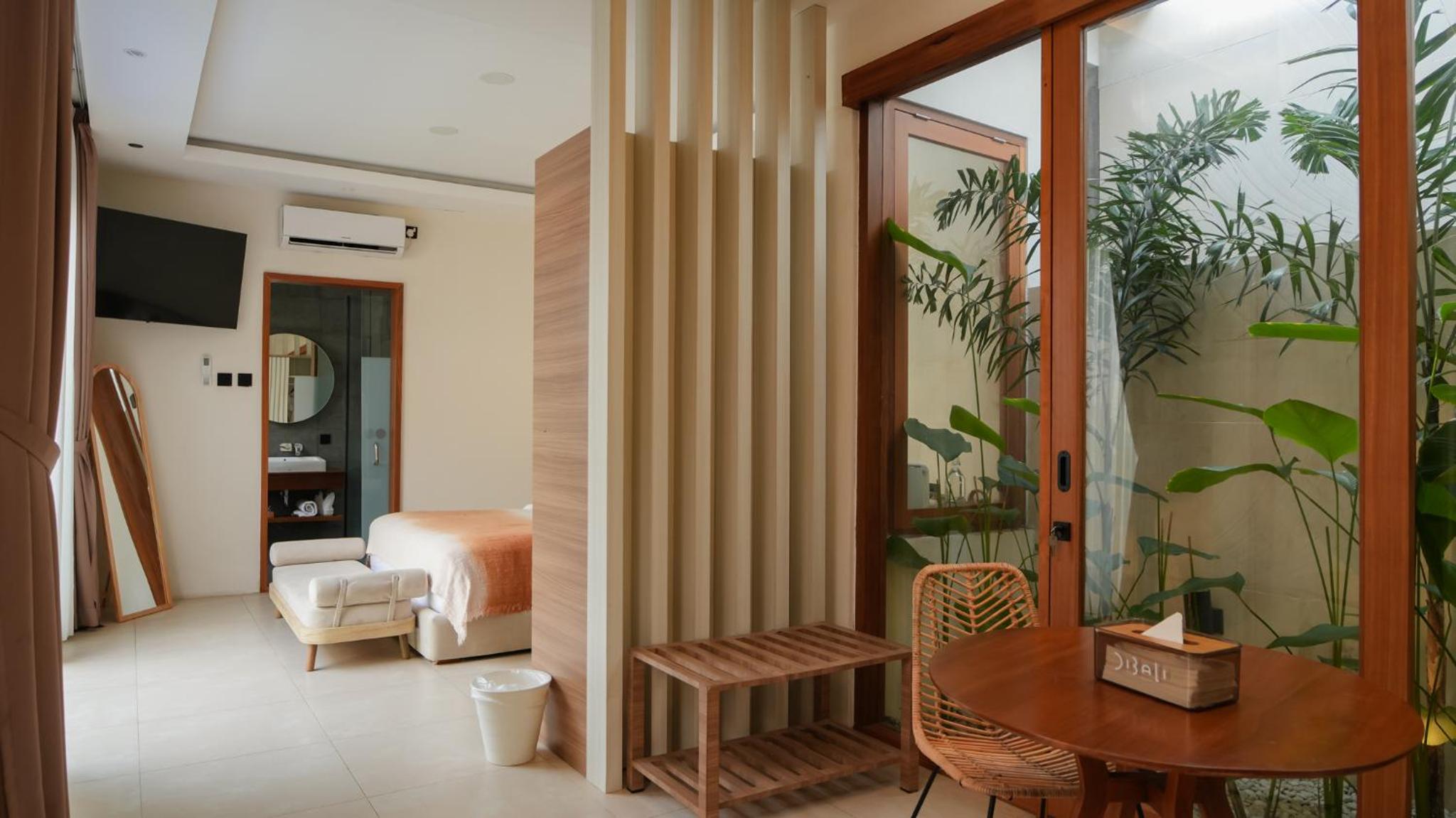 One-Bedroom Villa - Photo 3