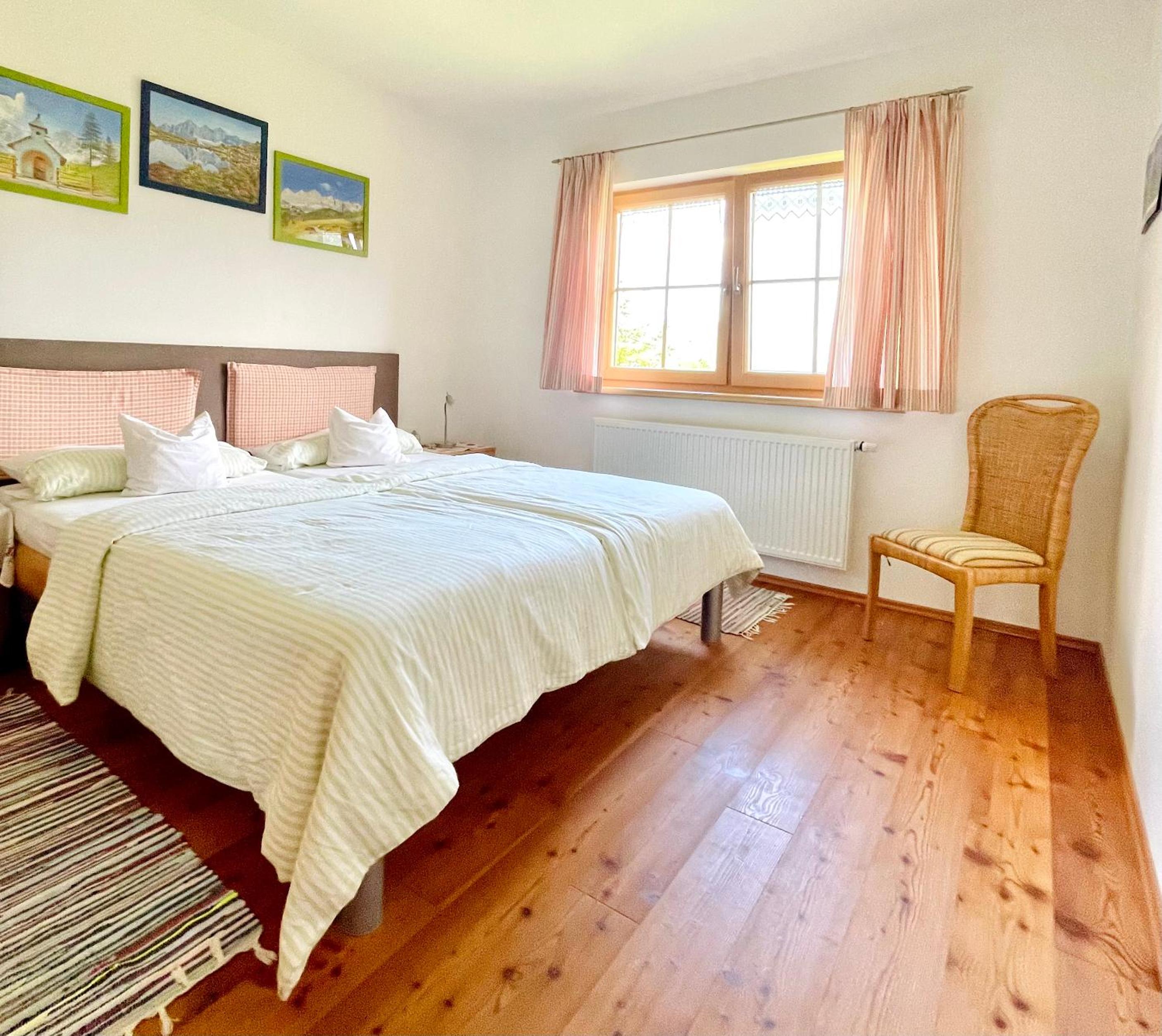 Three-Bedroom Premium Apartment with Balcony photo 1