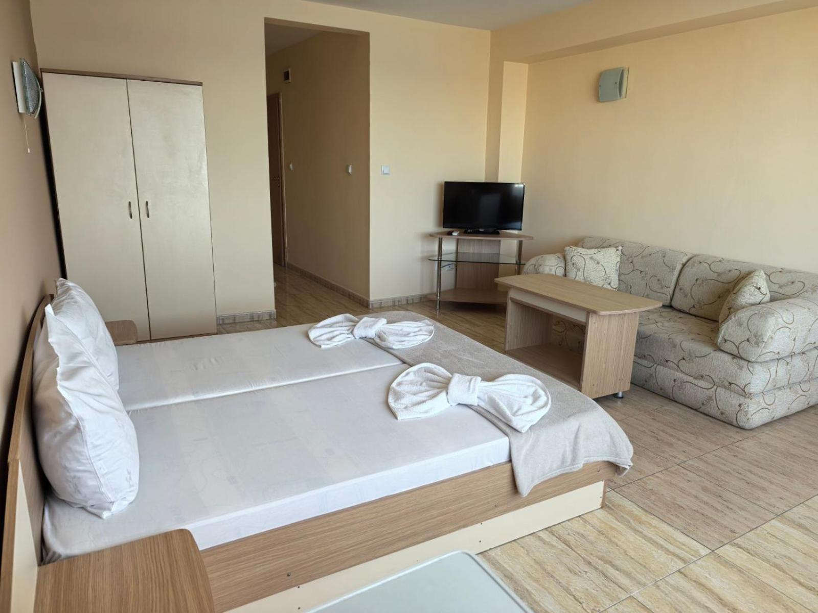 Triple Room with Balcony
