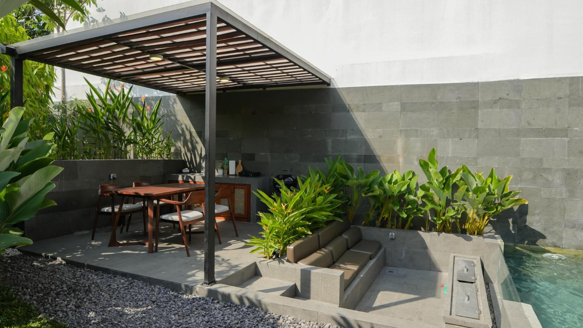 Villa with Private Pool - Photo 3