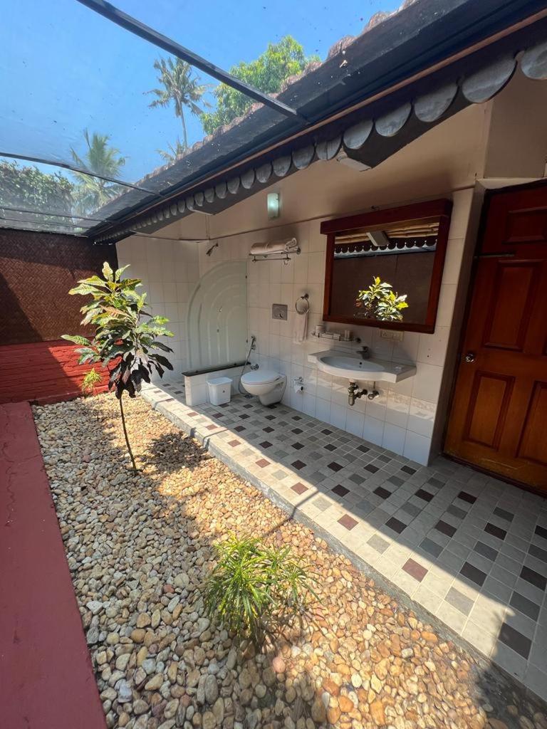Villa with Private Pool - Photo 6