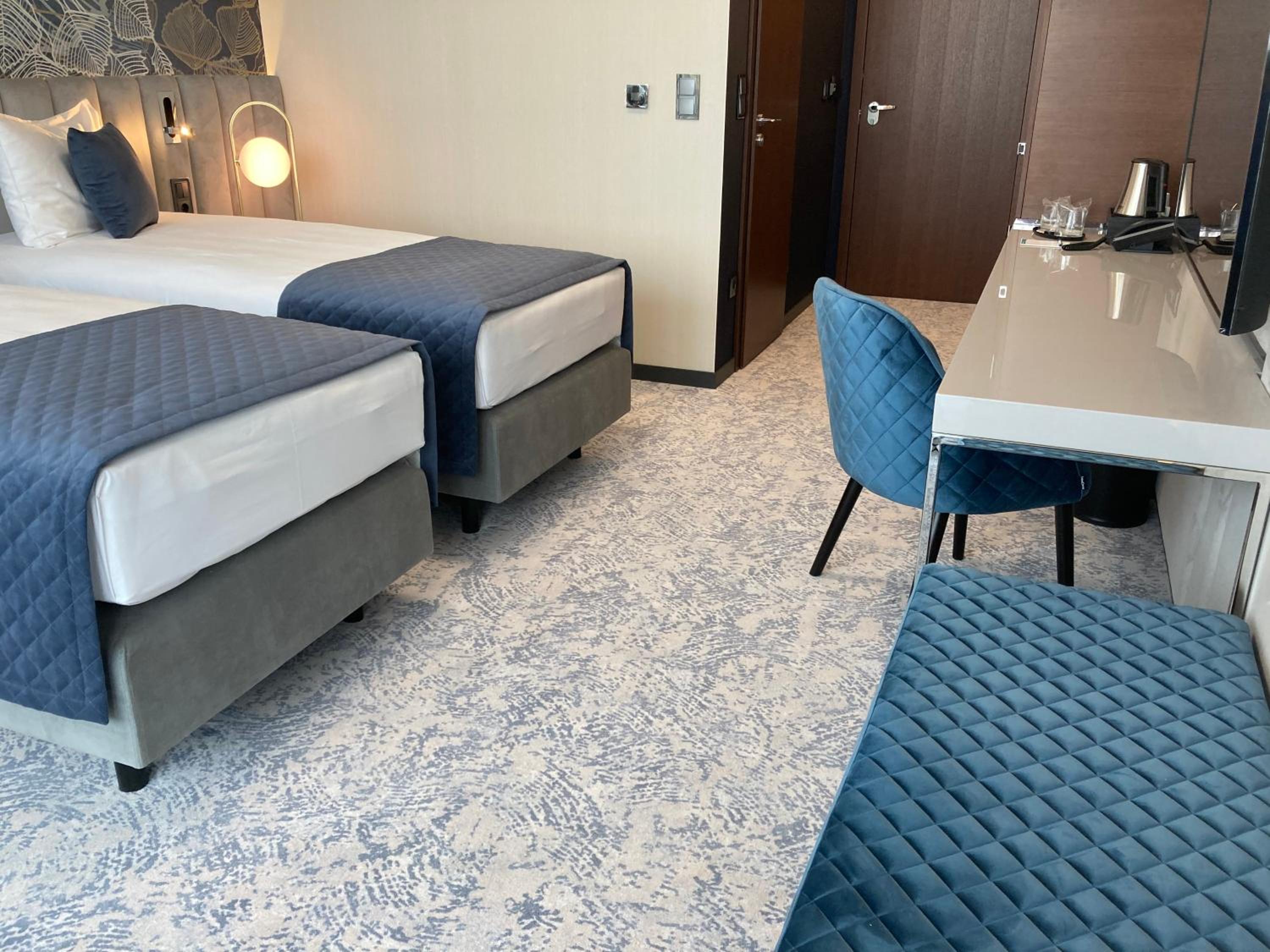 Standard Double or Twin Room - Photo 2