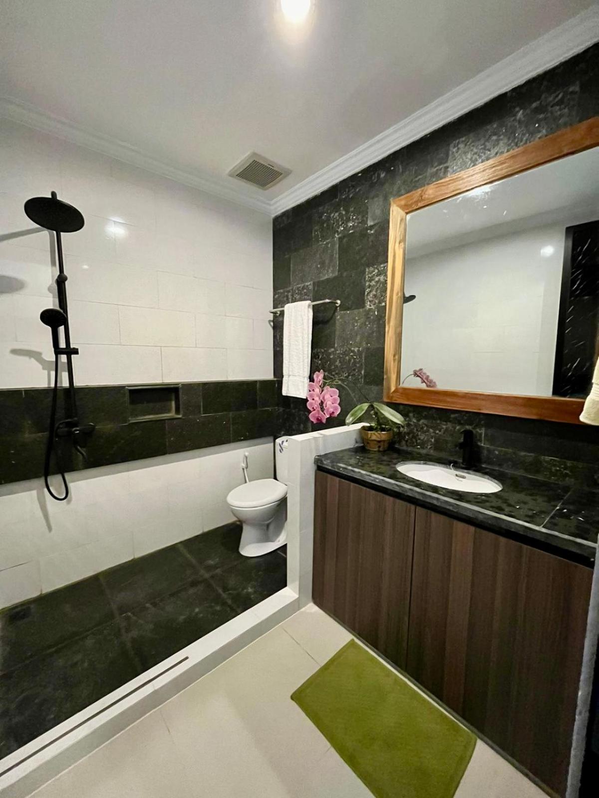 Double Room with Balcony photo 3