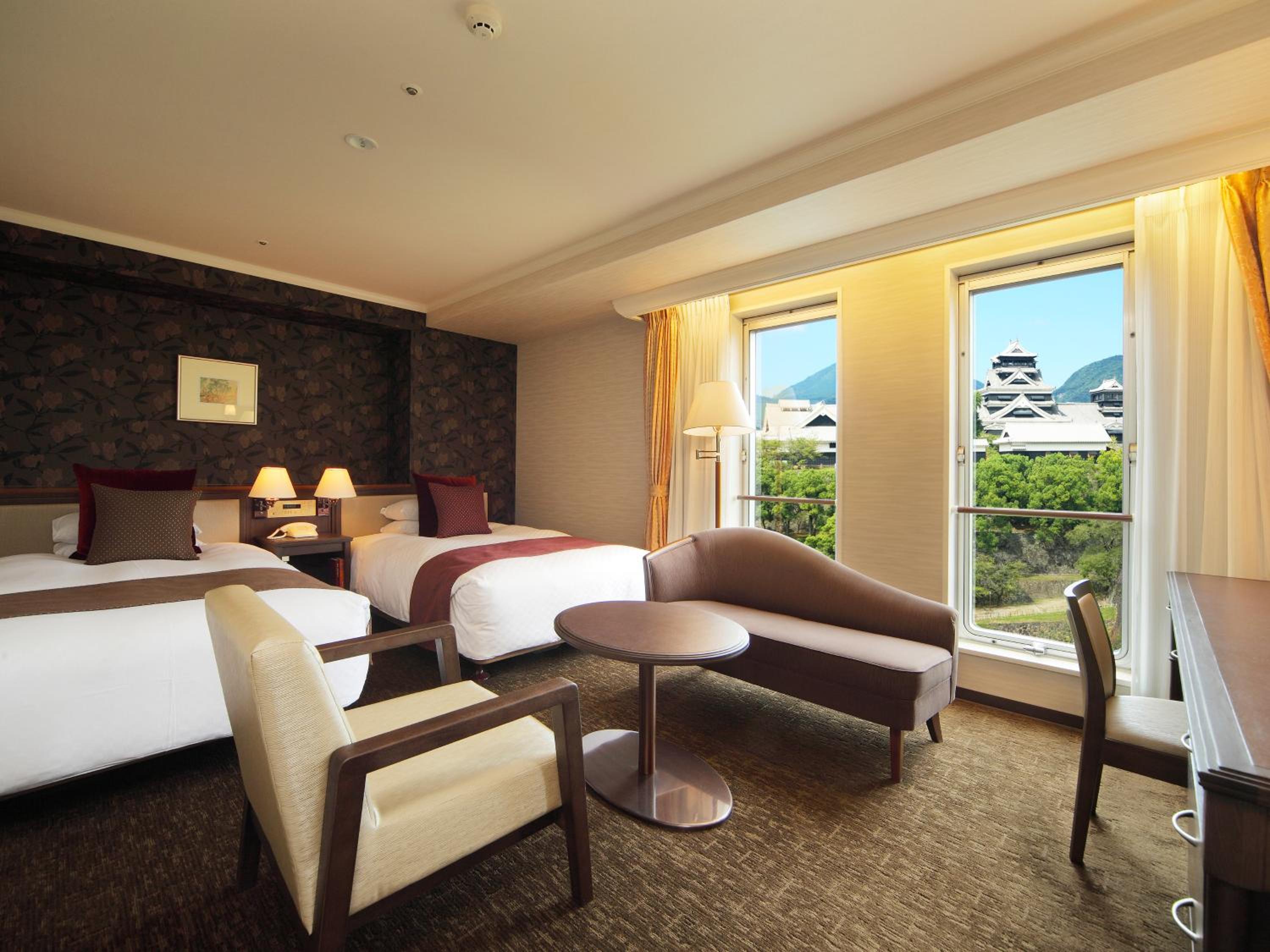 Superior Corner Twin Room with Sofa Bed and Castle View